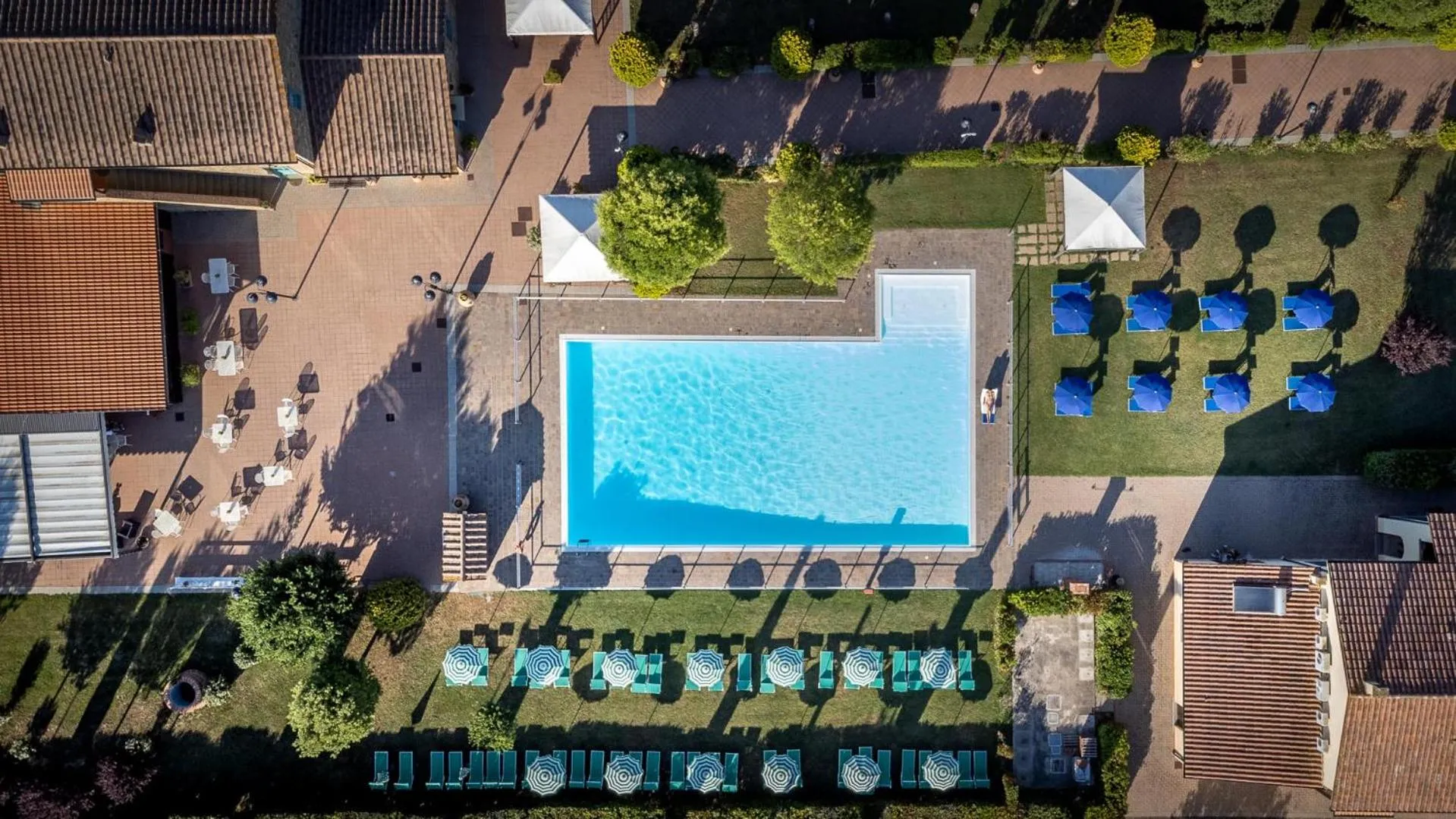 Swimming pool in Residence Serristori