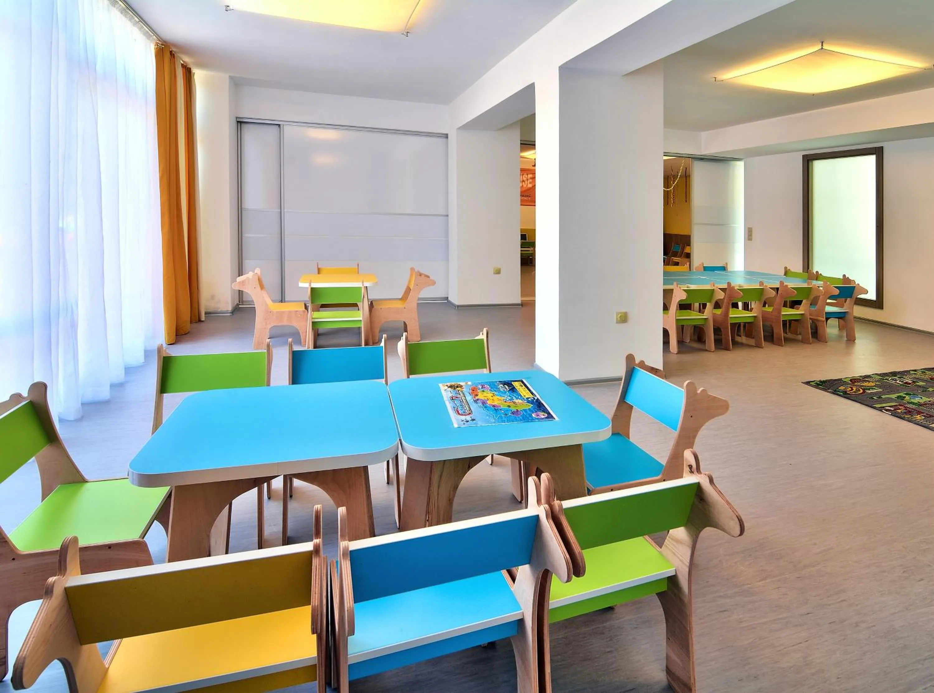 Communal lounge/ TV room in Hotel Ralitsa Aquaclub - All Inclusive plus Aquapark