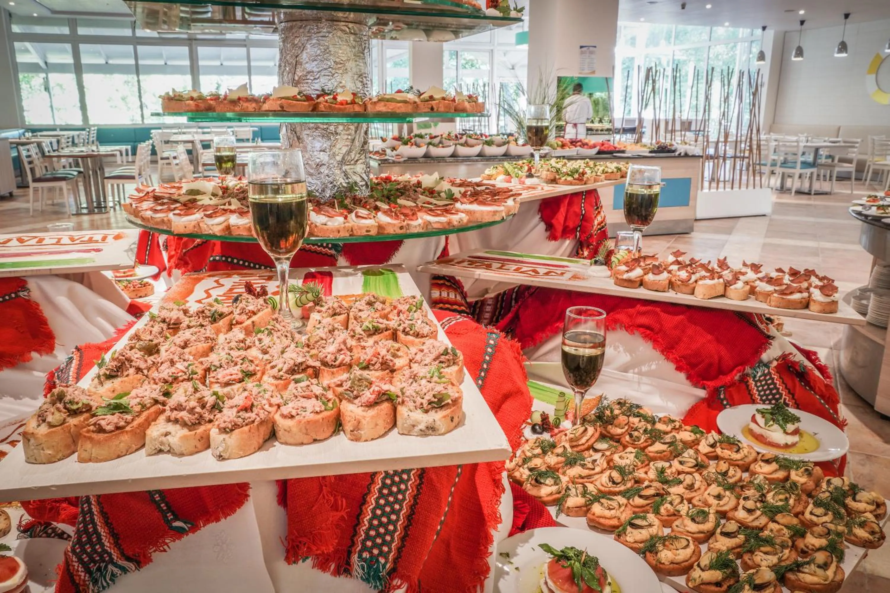 Restaurant/places to eat in Hotel Ralitsa Aquaclub - All Inclusive plus Aquapark