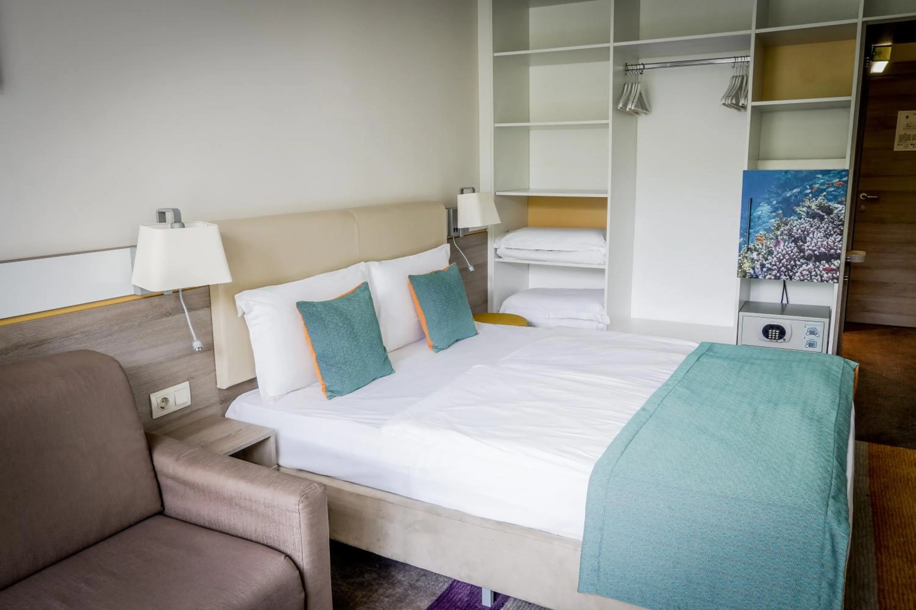 Bed in Hotel Ralitsa Aquaclub - All Inclusive plus Aquapark