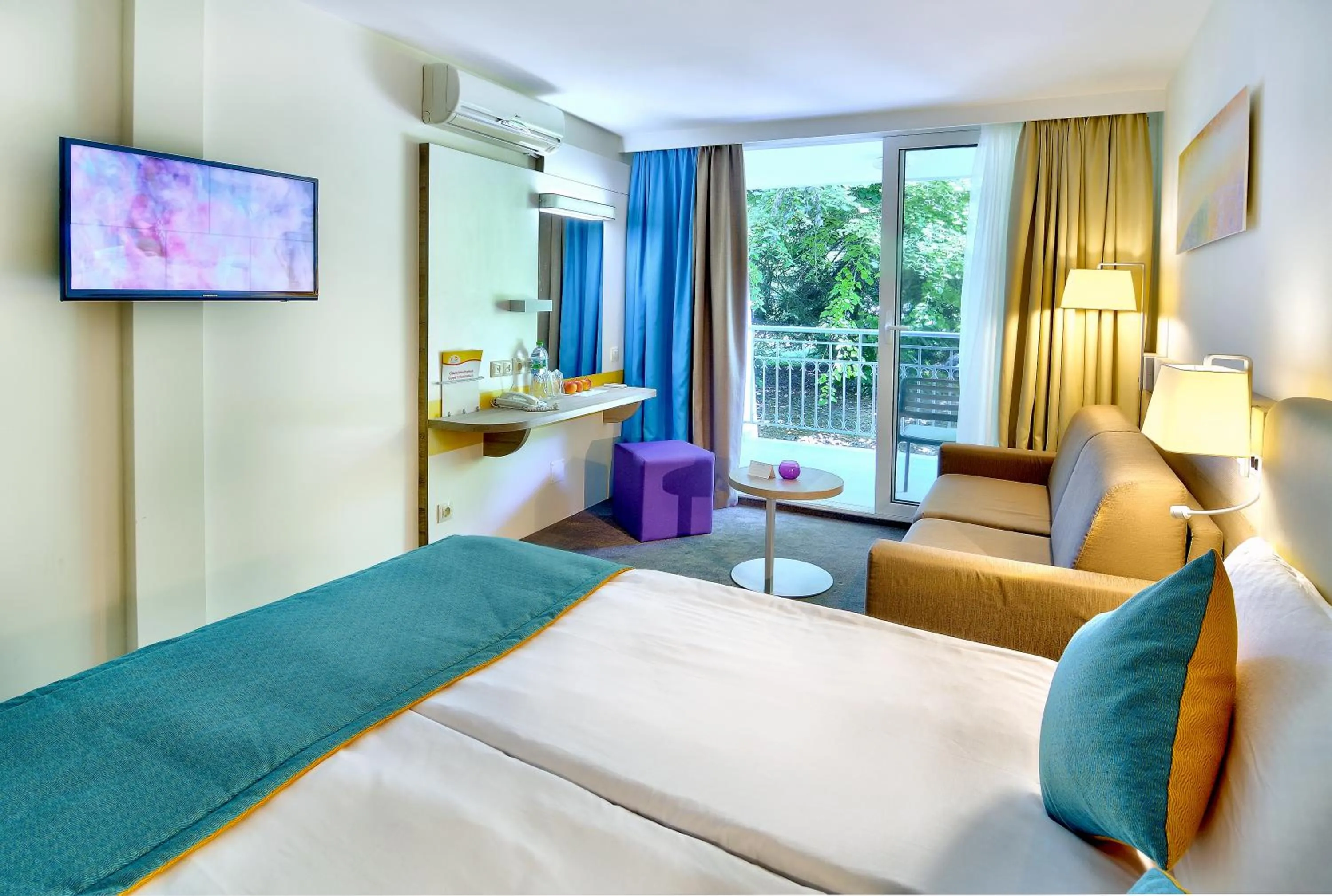 Bedroom, Bed in Hotel Ralitsa Aquaclub - All Inclusive plus Aquapark