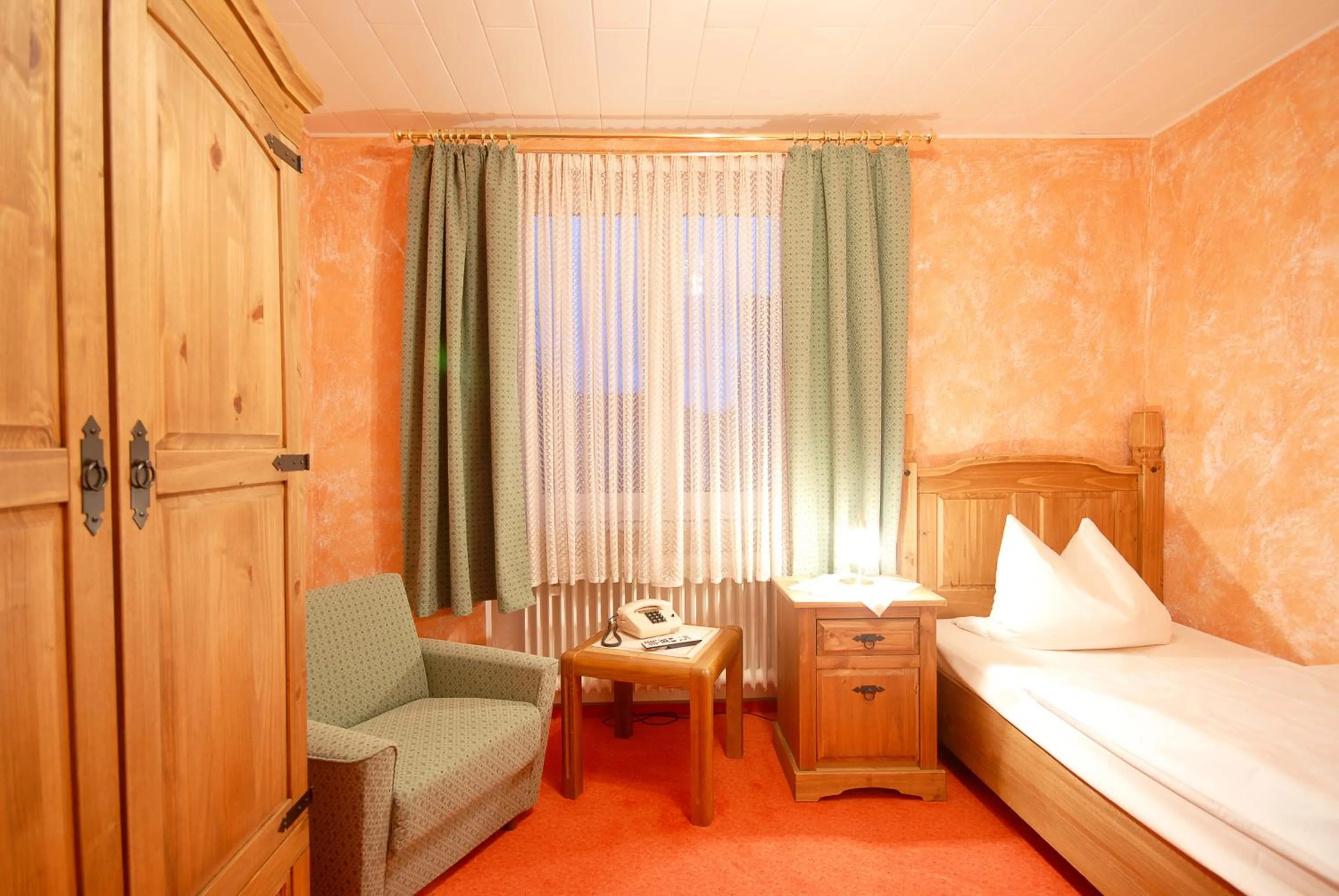 Photo of the whole room, Bed in Hotel Gondel