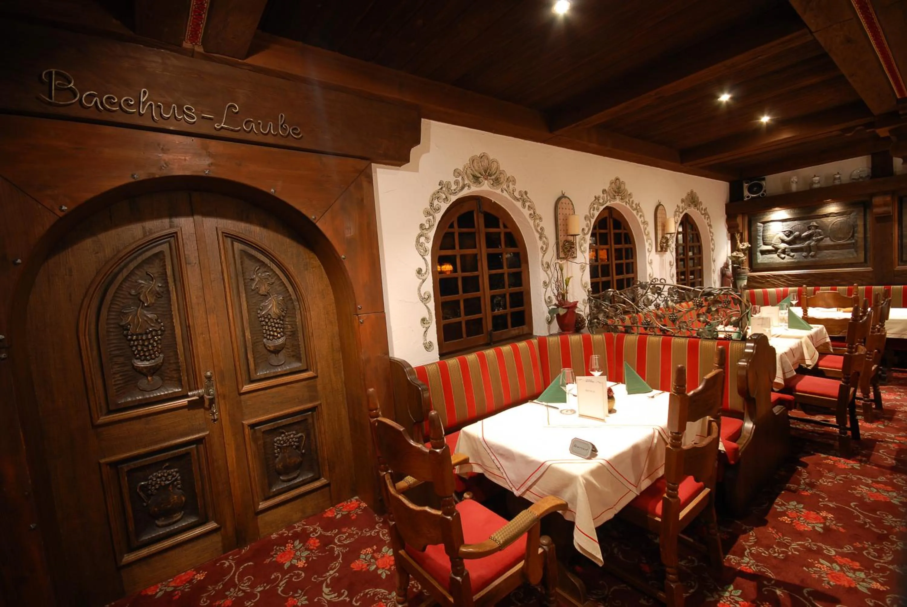 Restaurant/places to eat in Hotel Gondel