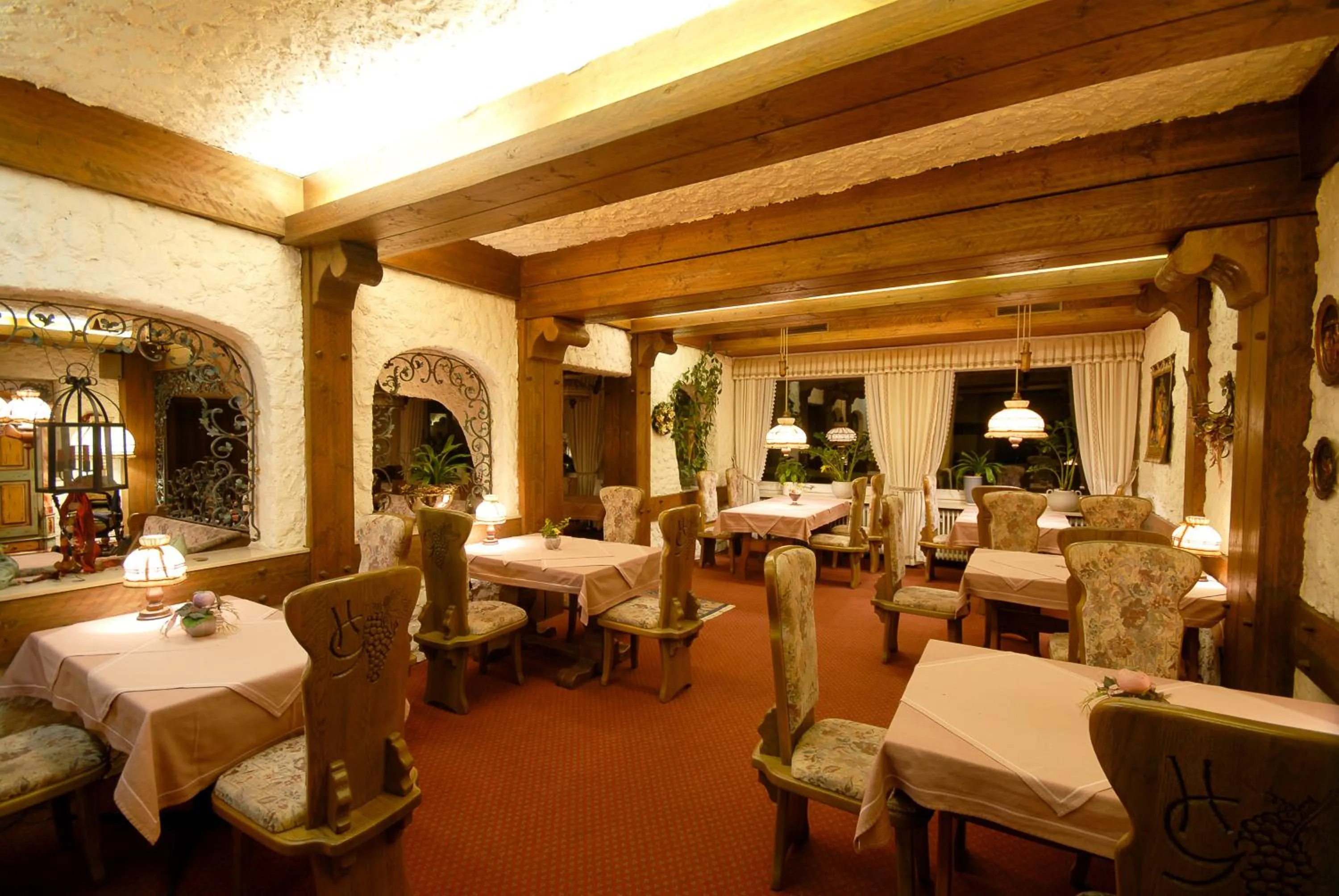 Restaurant/places to eat in Hotel Gondel