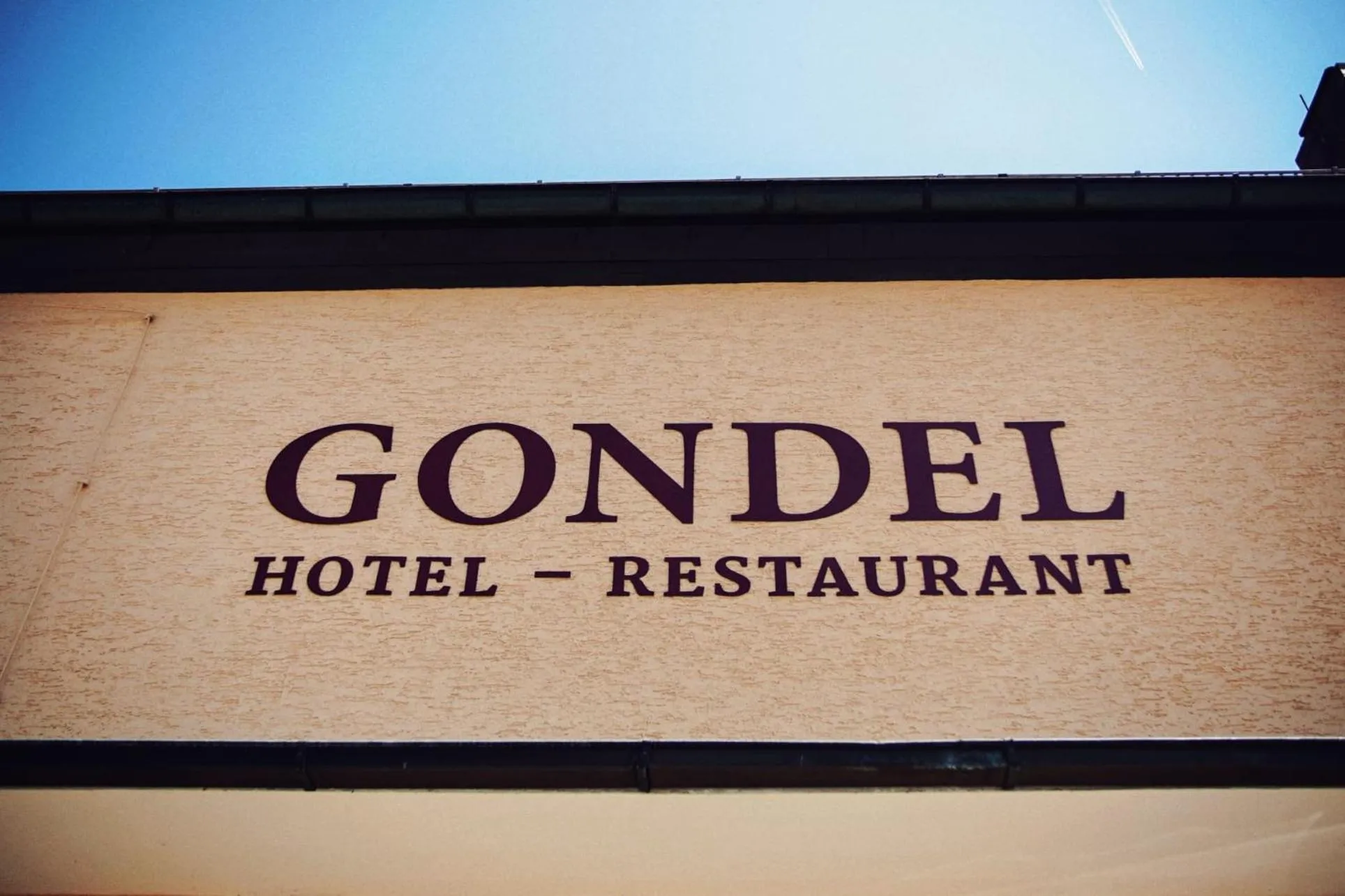 Property building in Hotel Gondel