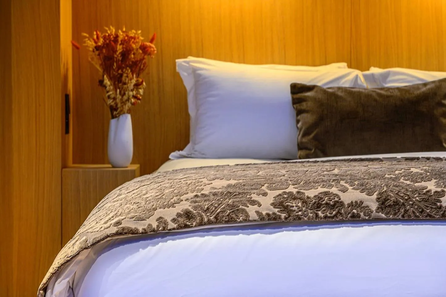 Bed in Château De Massillan