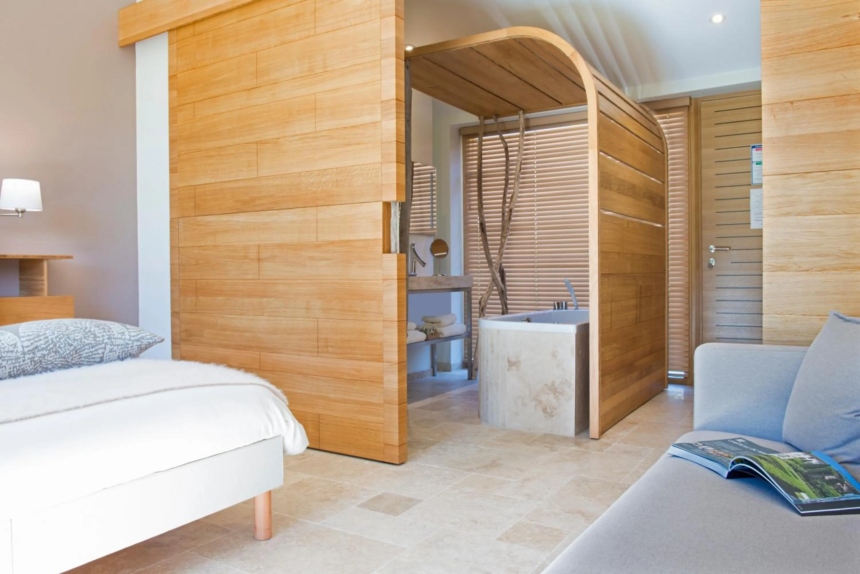 Bathroom, Bed in Château De Massillan