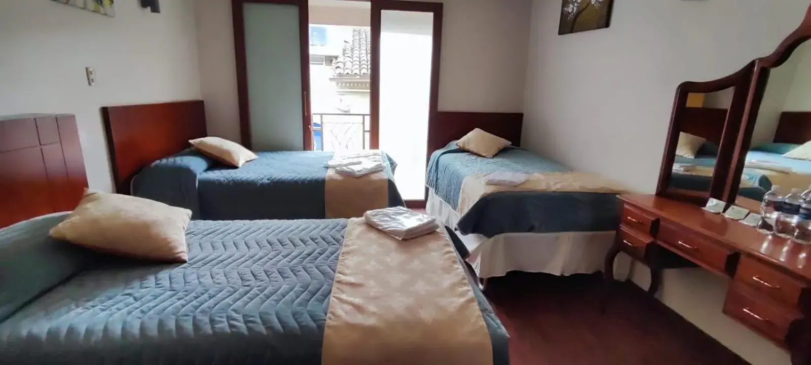 Comfort Triple Room in Hotel Villonaco Comfort Triple Room in Hotel Villonaco