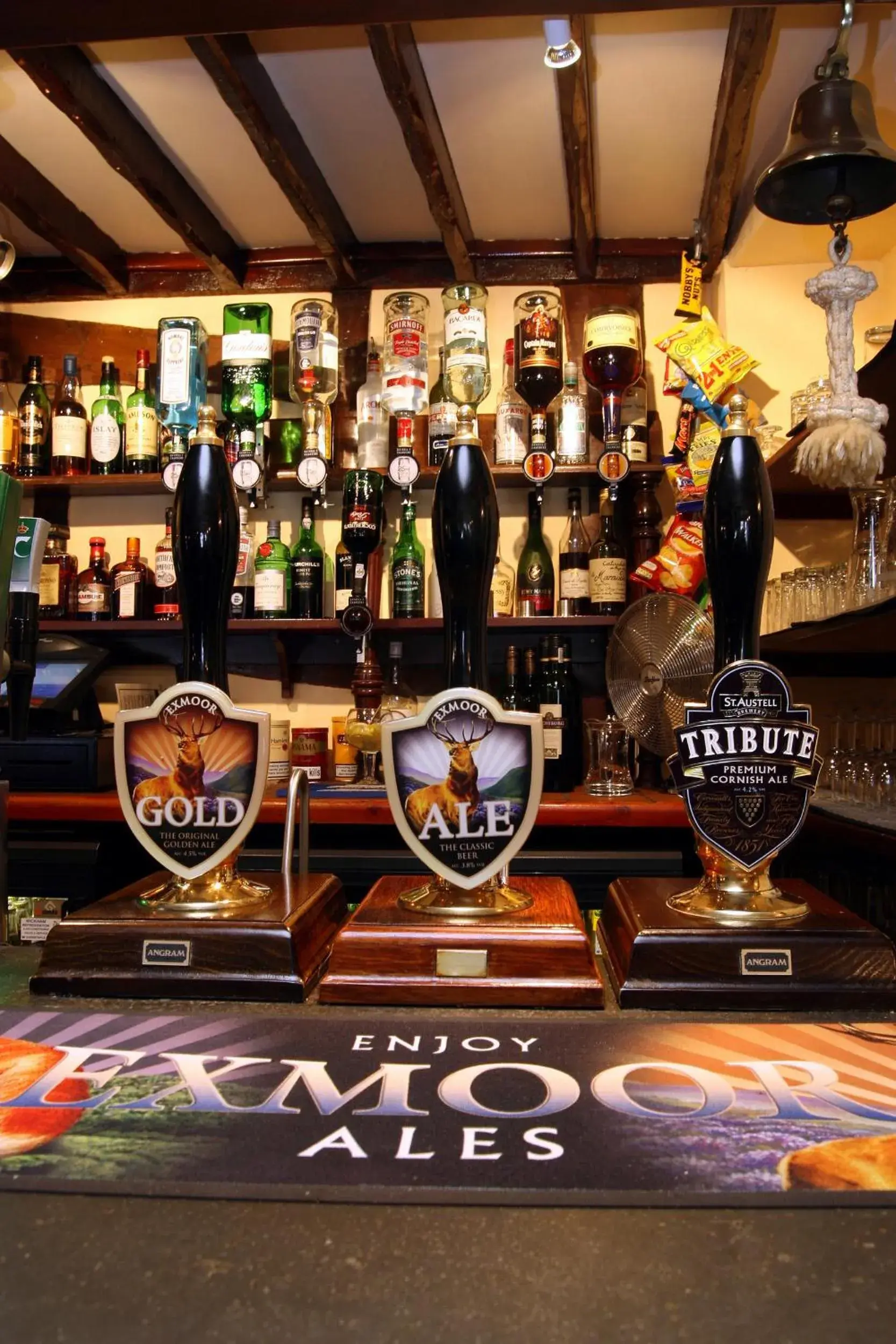 Lounge or bar in The Crown Hotel Lounge or bar in The Crown Hotel