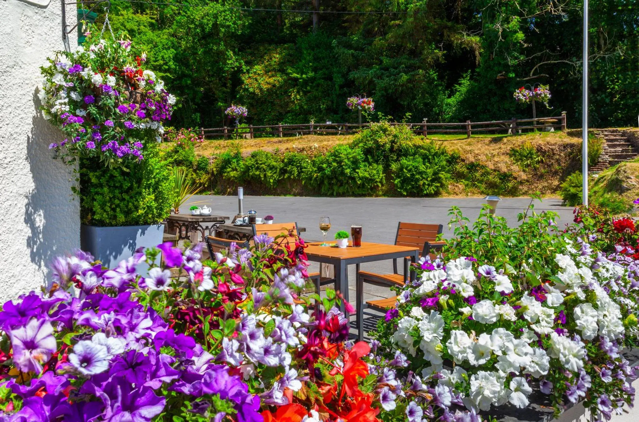 Property building in The Crown Hotel Property building in The Crown Hotel