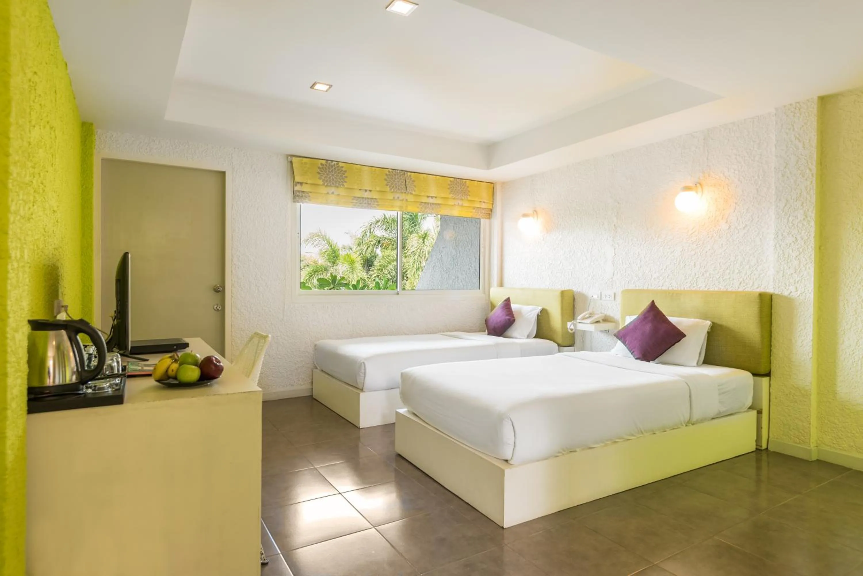Photo of the whole room, Bed in Lantana Pattaya - SHA Extra Plus