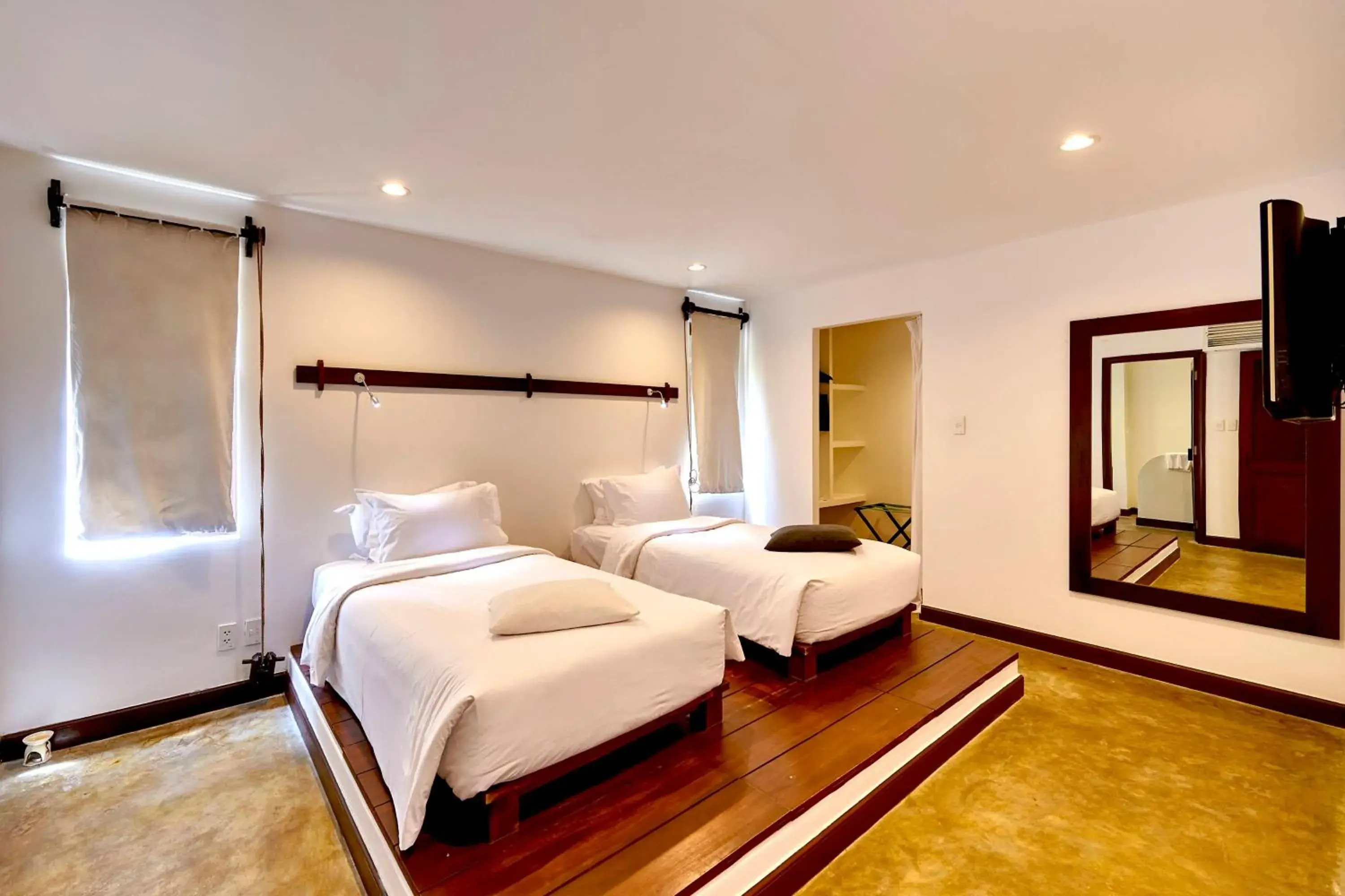 Shower, Bed in Chen Sea Resort & Spa Phu Quoc Shower, Bed in Chen Sea Resort & Spa Phu Quoc
