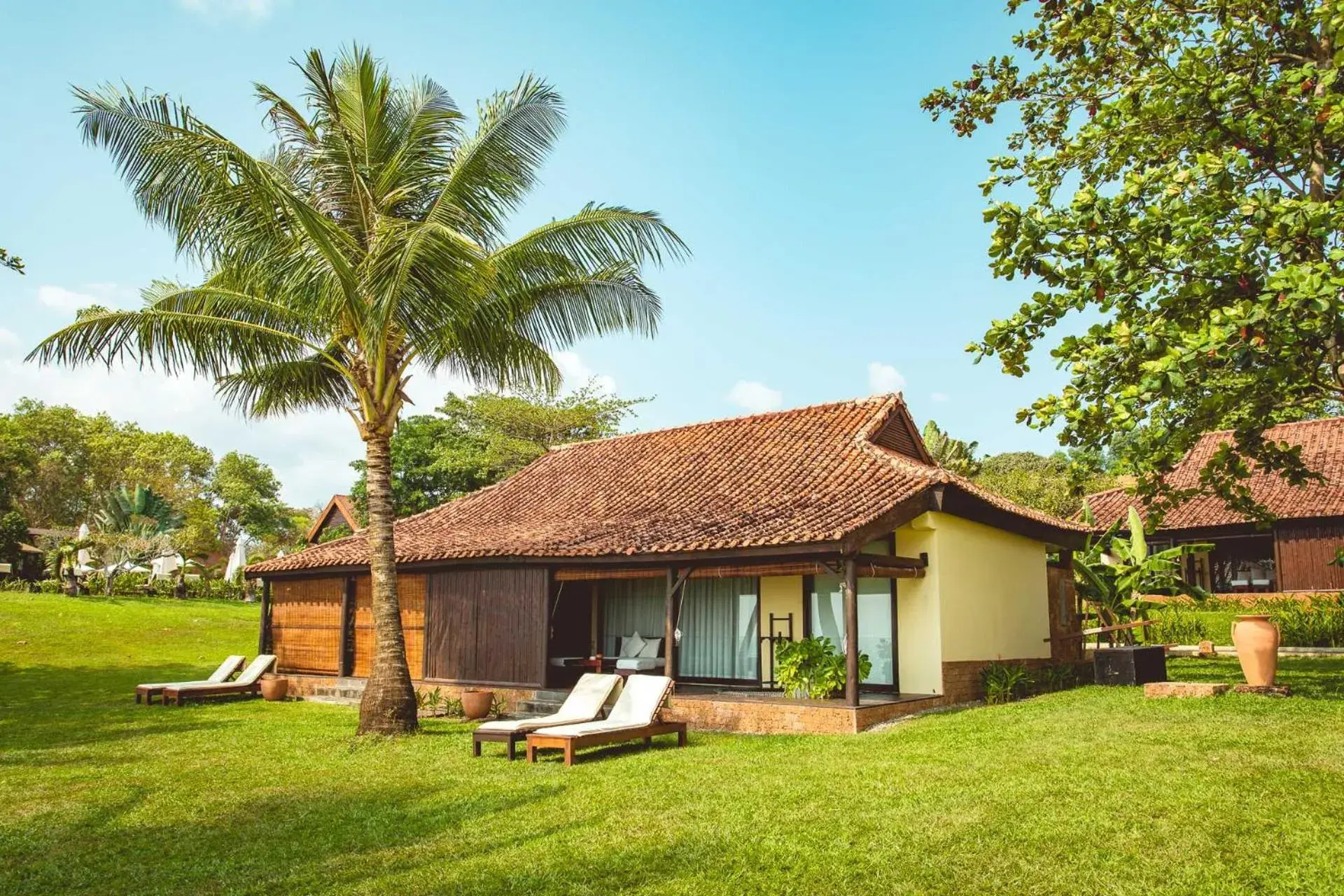 Villa - Beach Front in Chen Sea Resort & Spa Phu Quoc Villa - Beach Front in Chen Sea Resort & Spa Phu Quoc