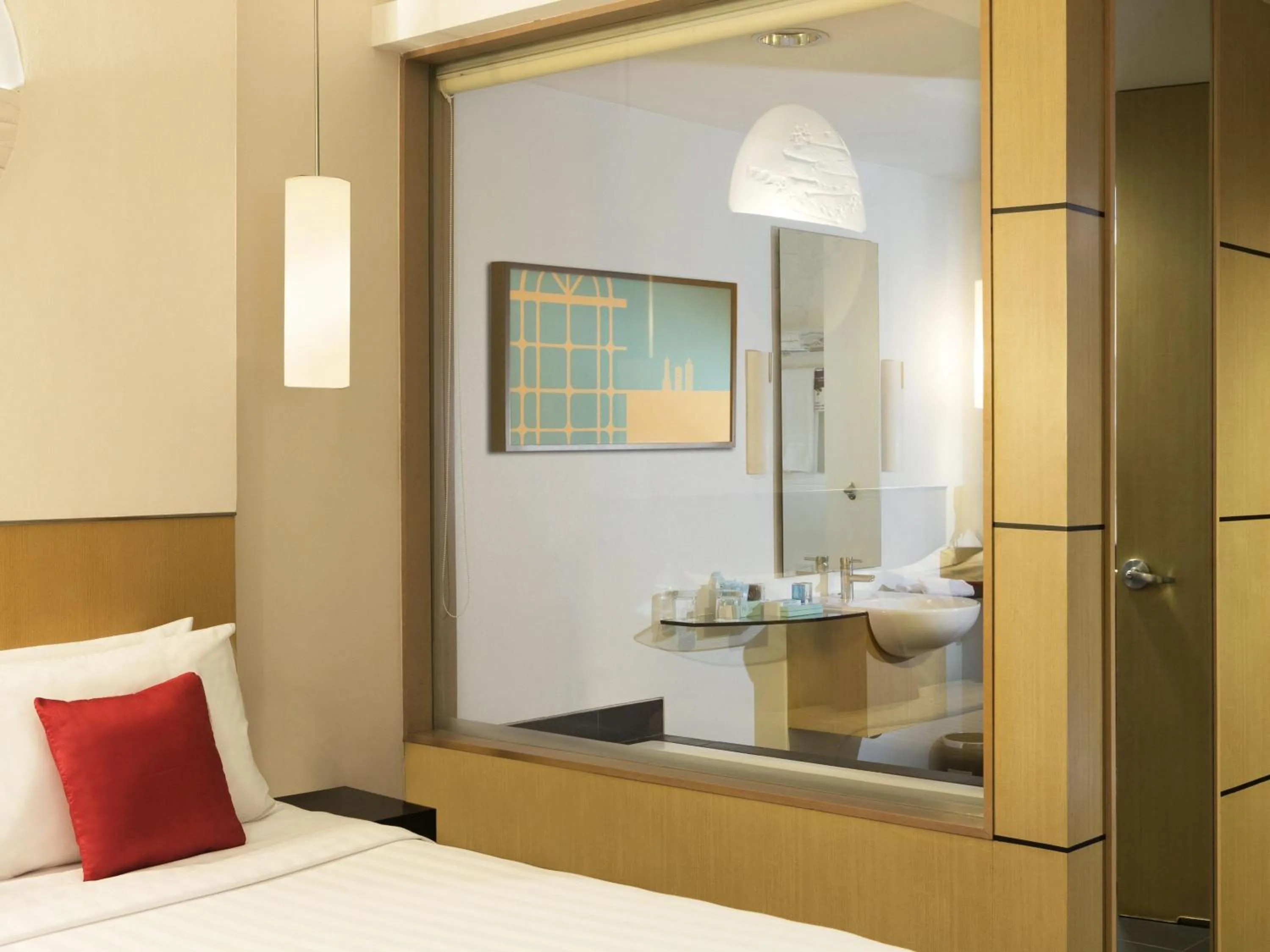 Bedroom, Bed in Novotel Bandung