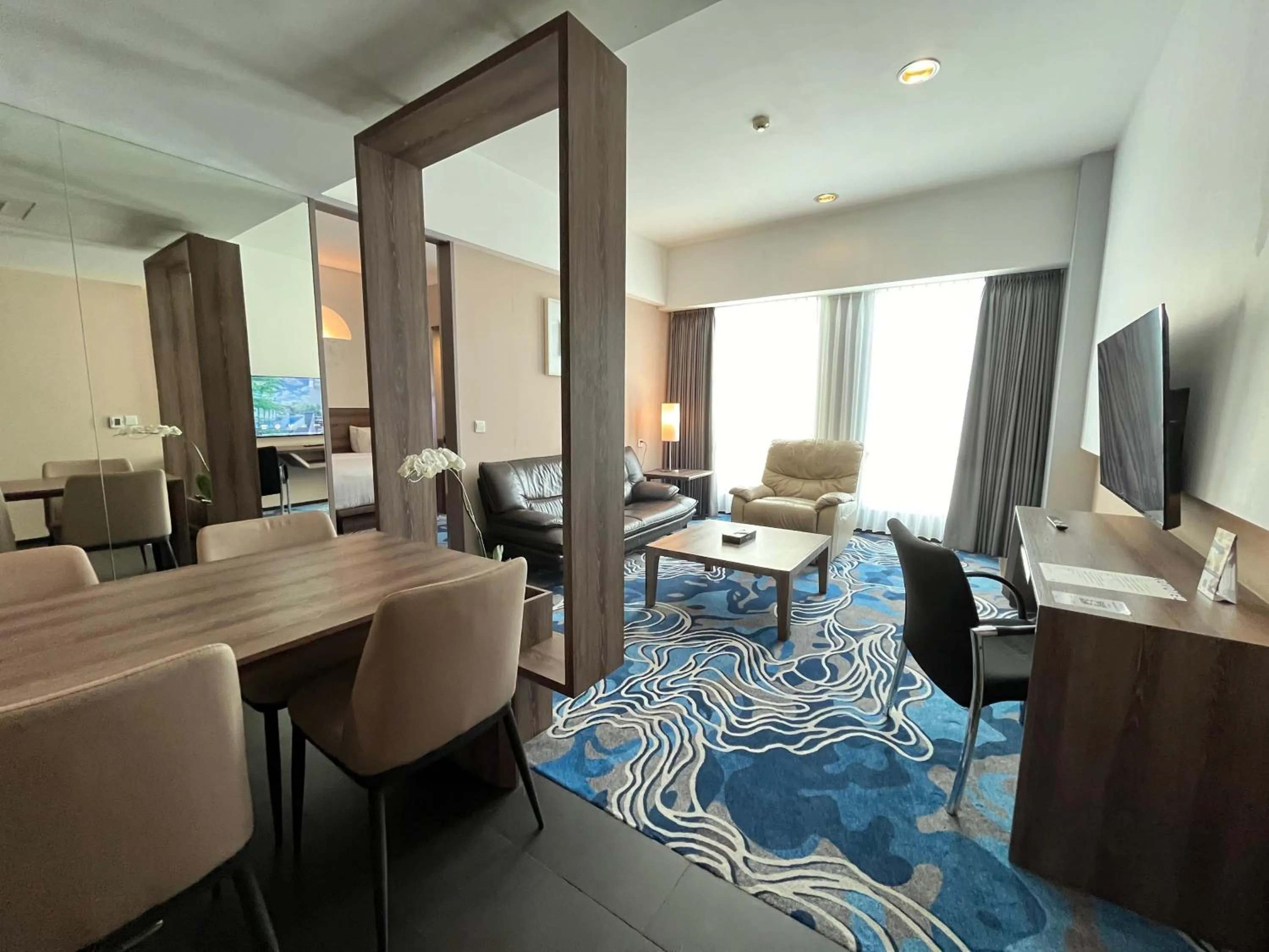 TV and multimedia in Novotel Bandung