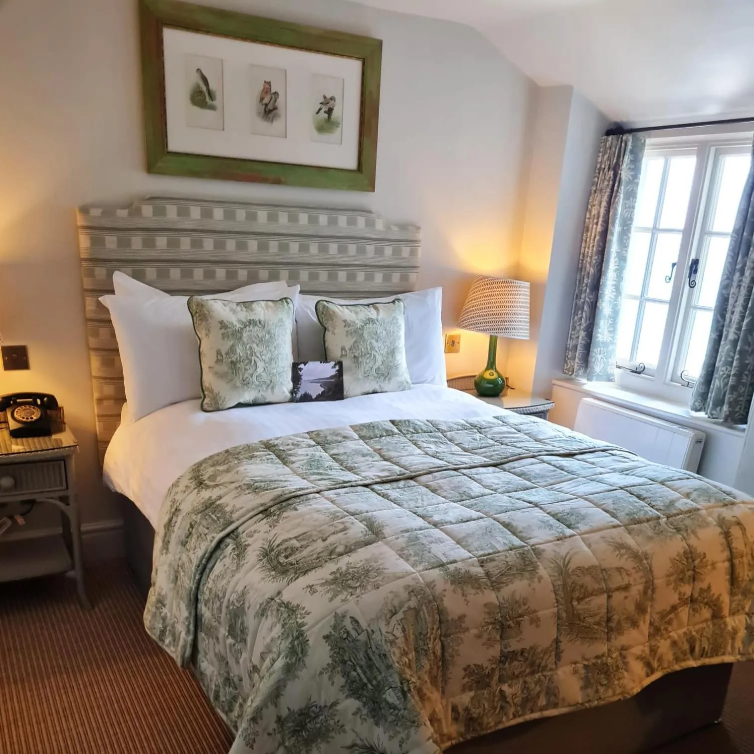 Bed in Red Lion Hotel
