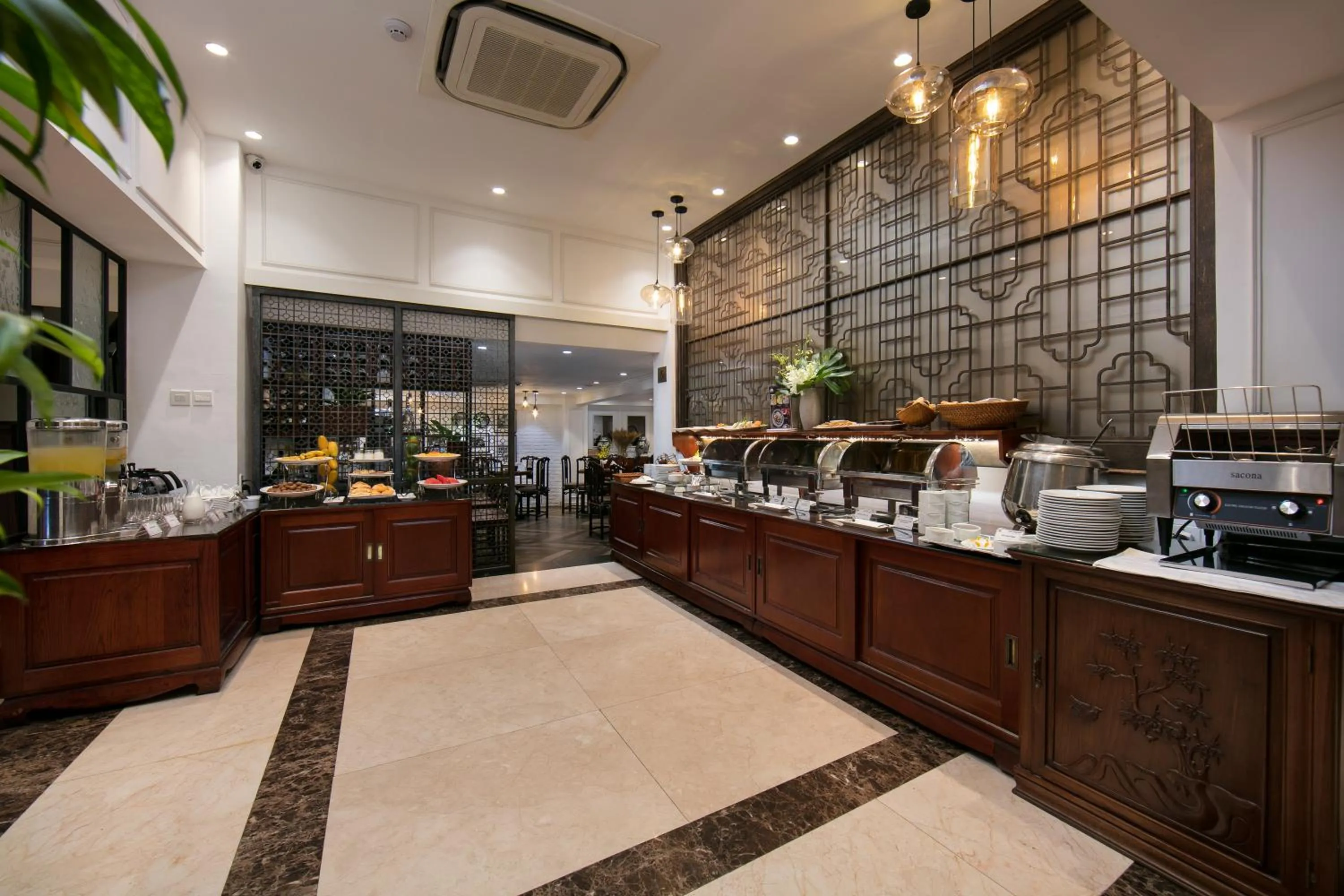 Breakfast in Hong Ngoc Dynastie Boutique Hotel & Spa