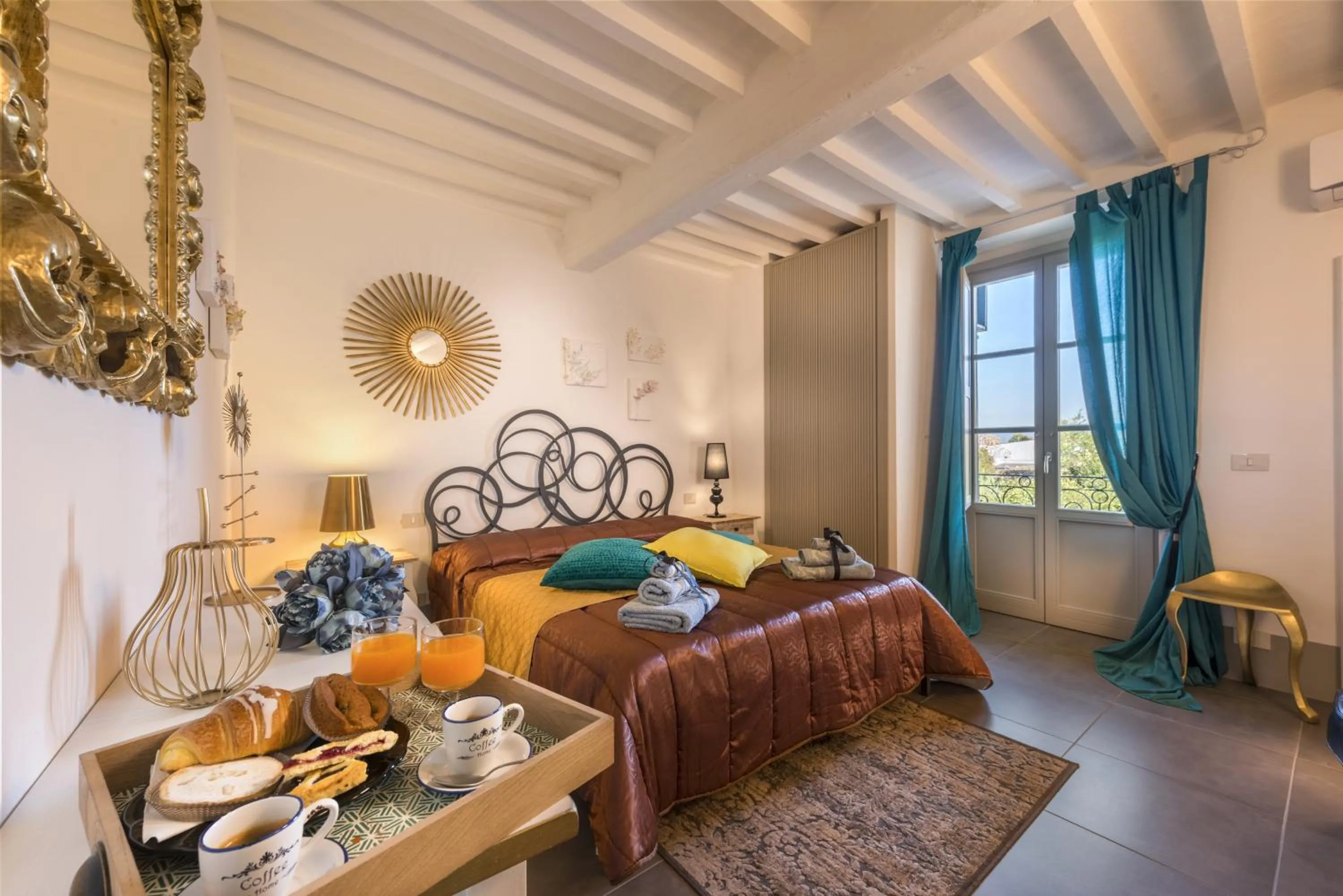 Italian breakfast, Bed in Sweet Tuscany