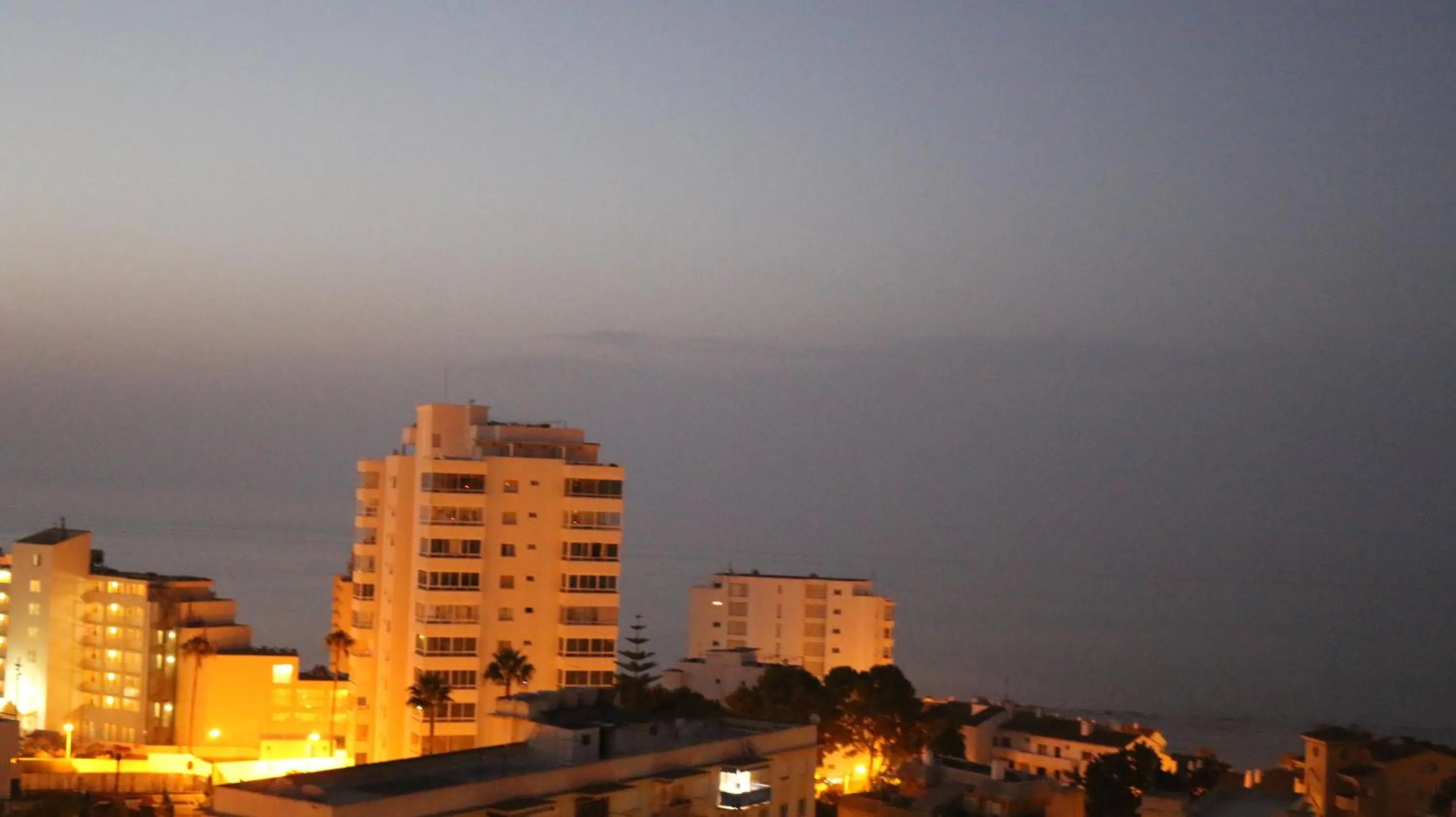 EXKLUSIVA LÄGENHET I BENALMADENA