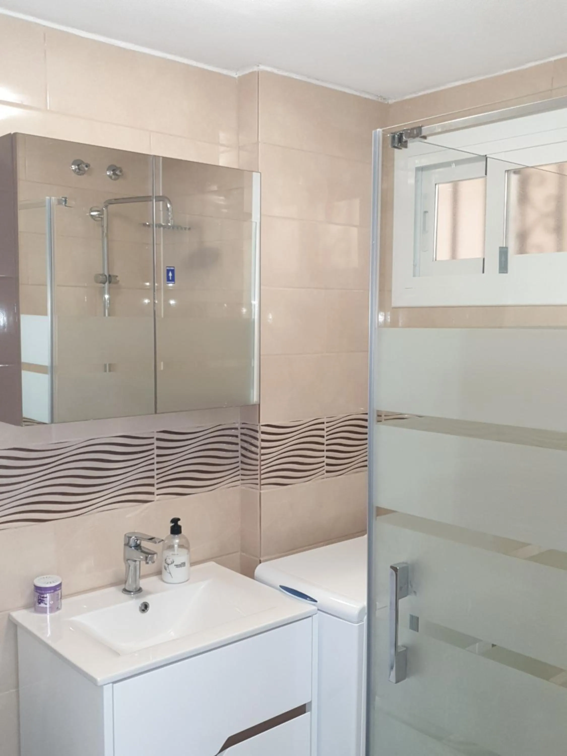 EXKLUSIVA LÄGENHET I BENALMADENA