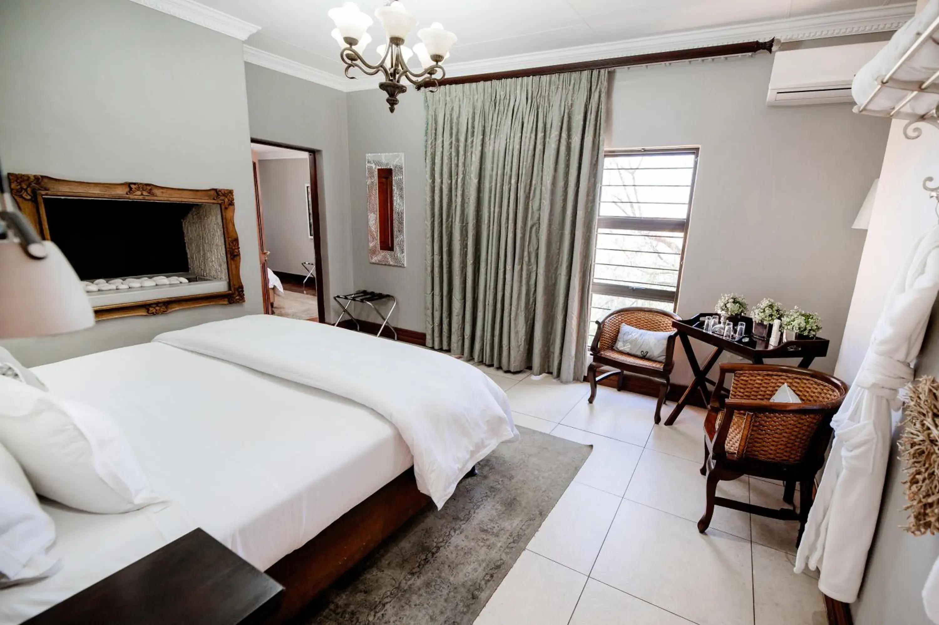 Suite - single occupancy in Opikopi Guest House Suite - single occupancy in Opikopi Guest House