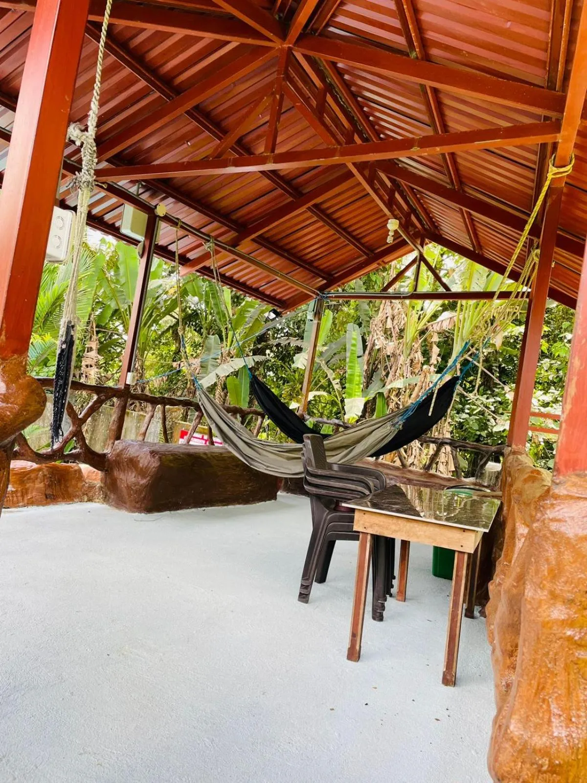 Swimming pool in Aunty Arenal Lodge