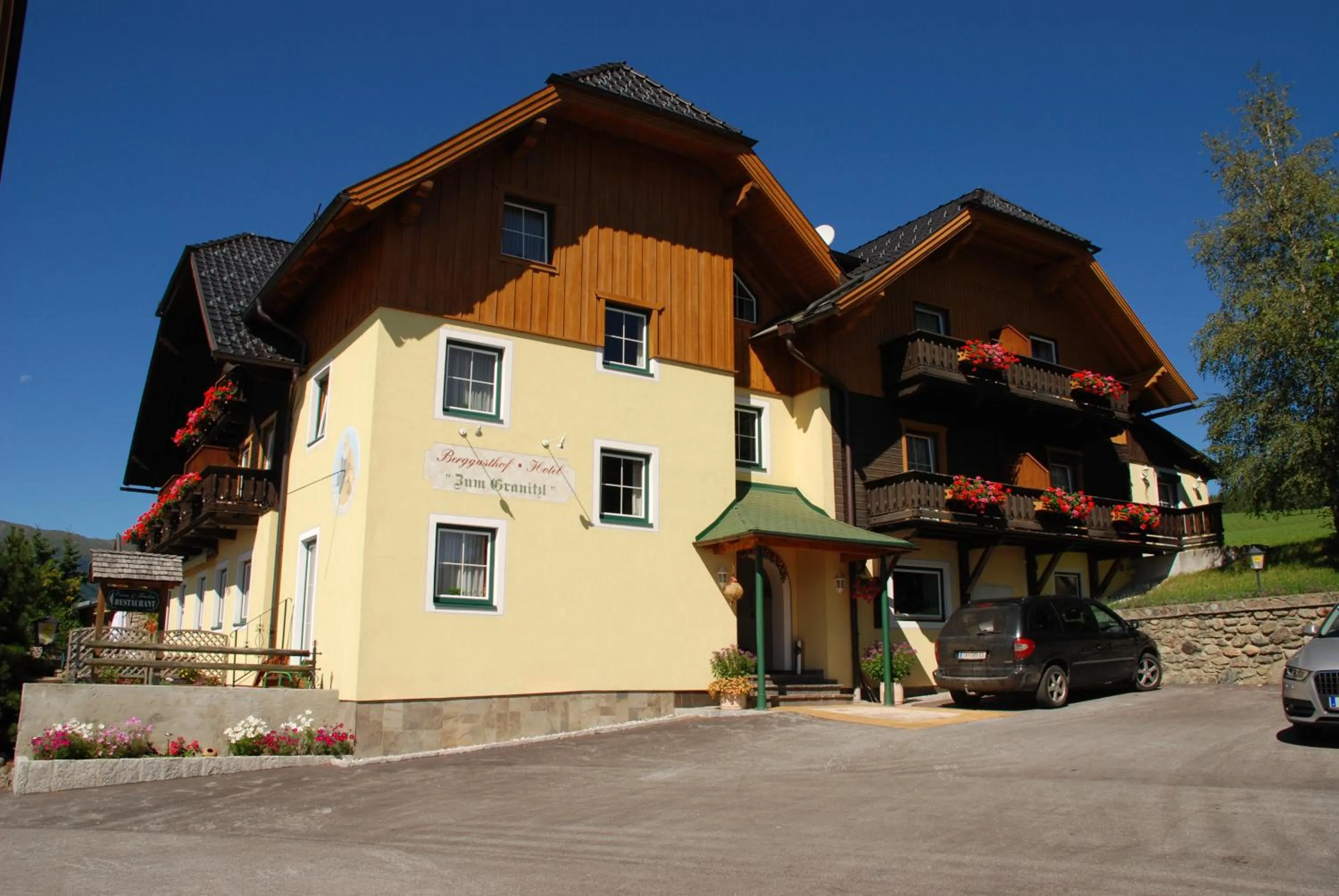 Facade/entrance in Hotel Zum Granitzl