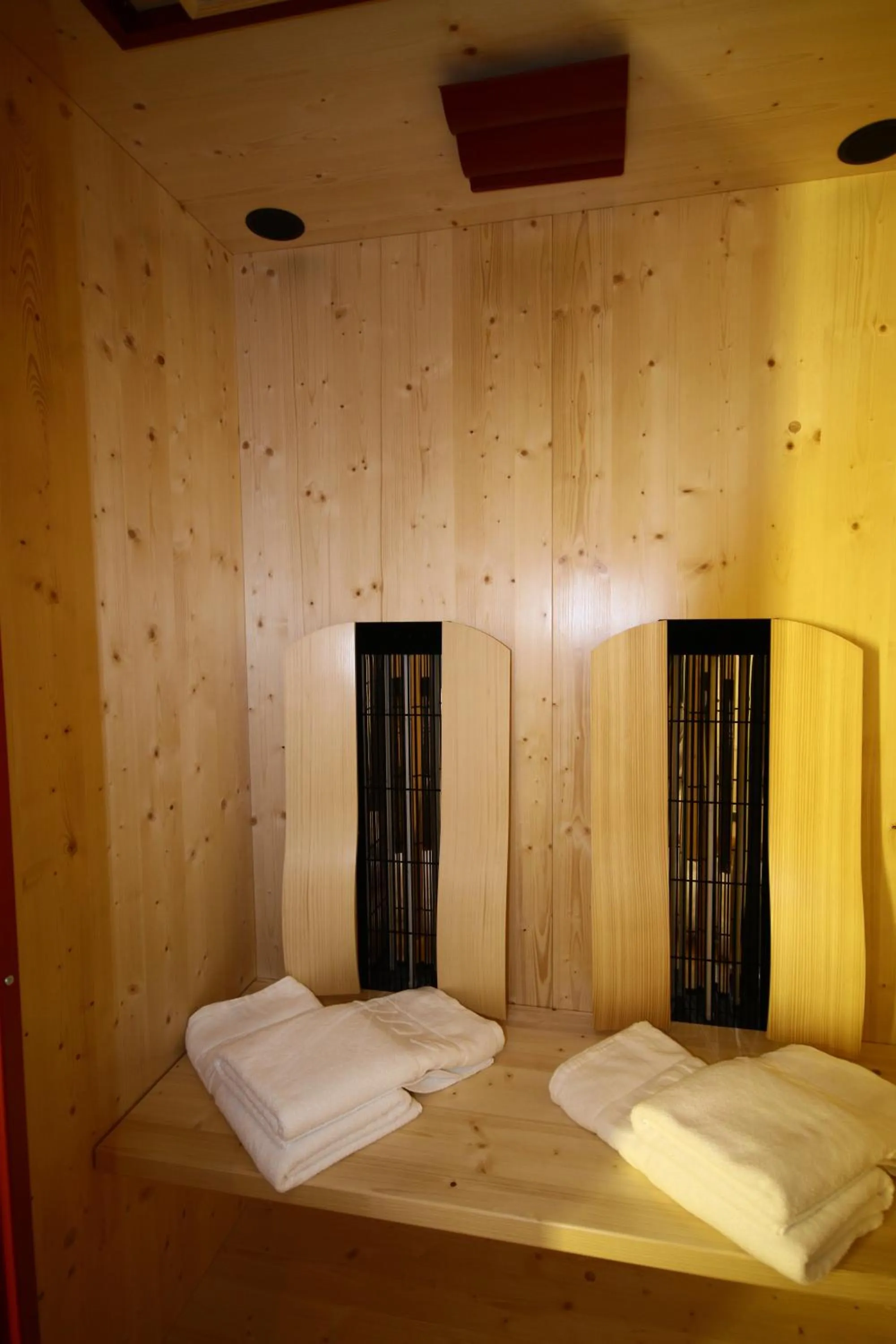 Spa and wellness centre/facilities, Bed in Hotel Zum Granitzl