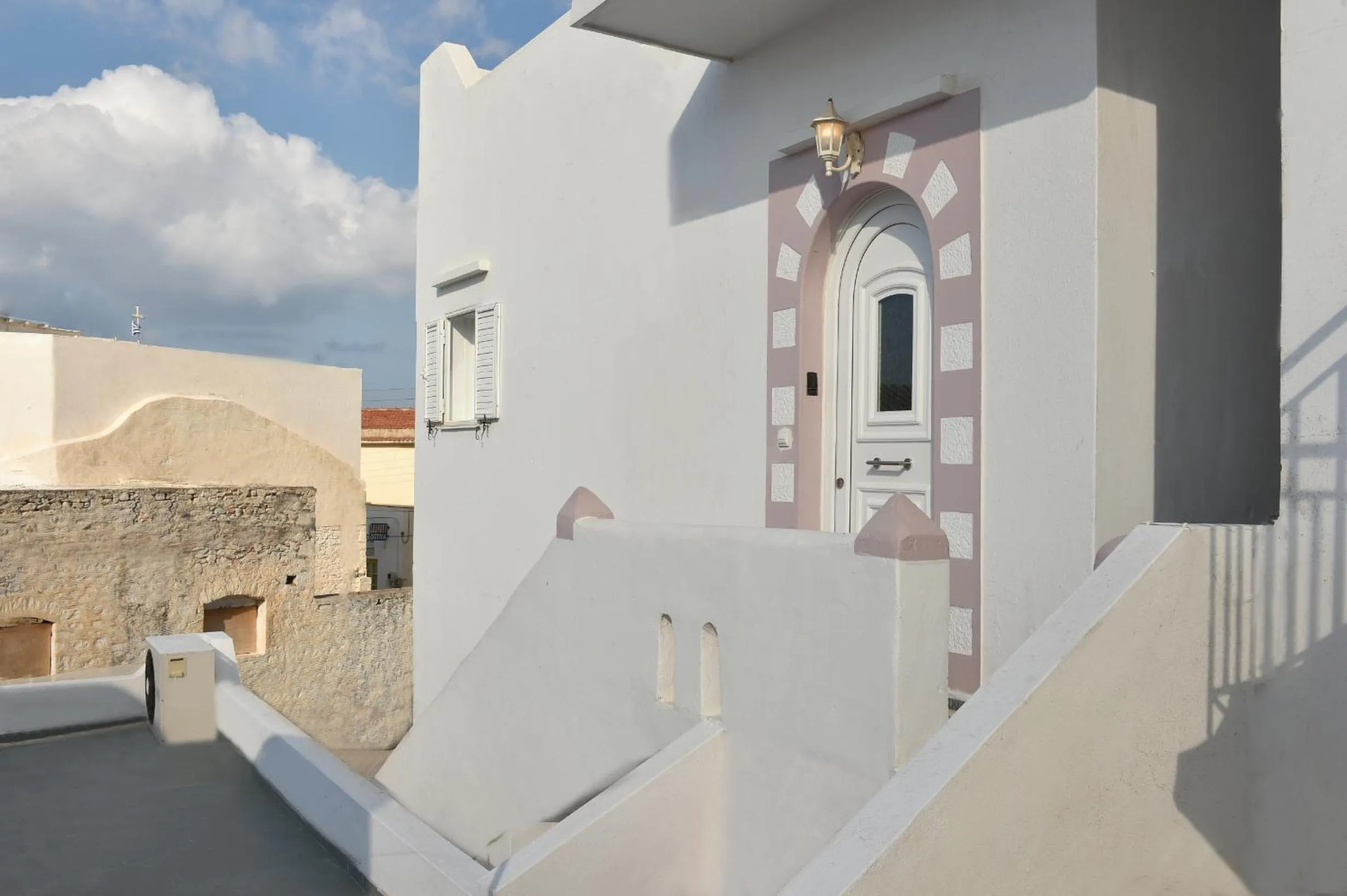 Facade/entrance in The Local House