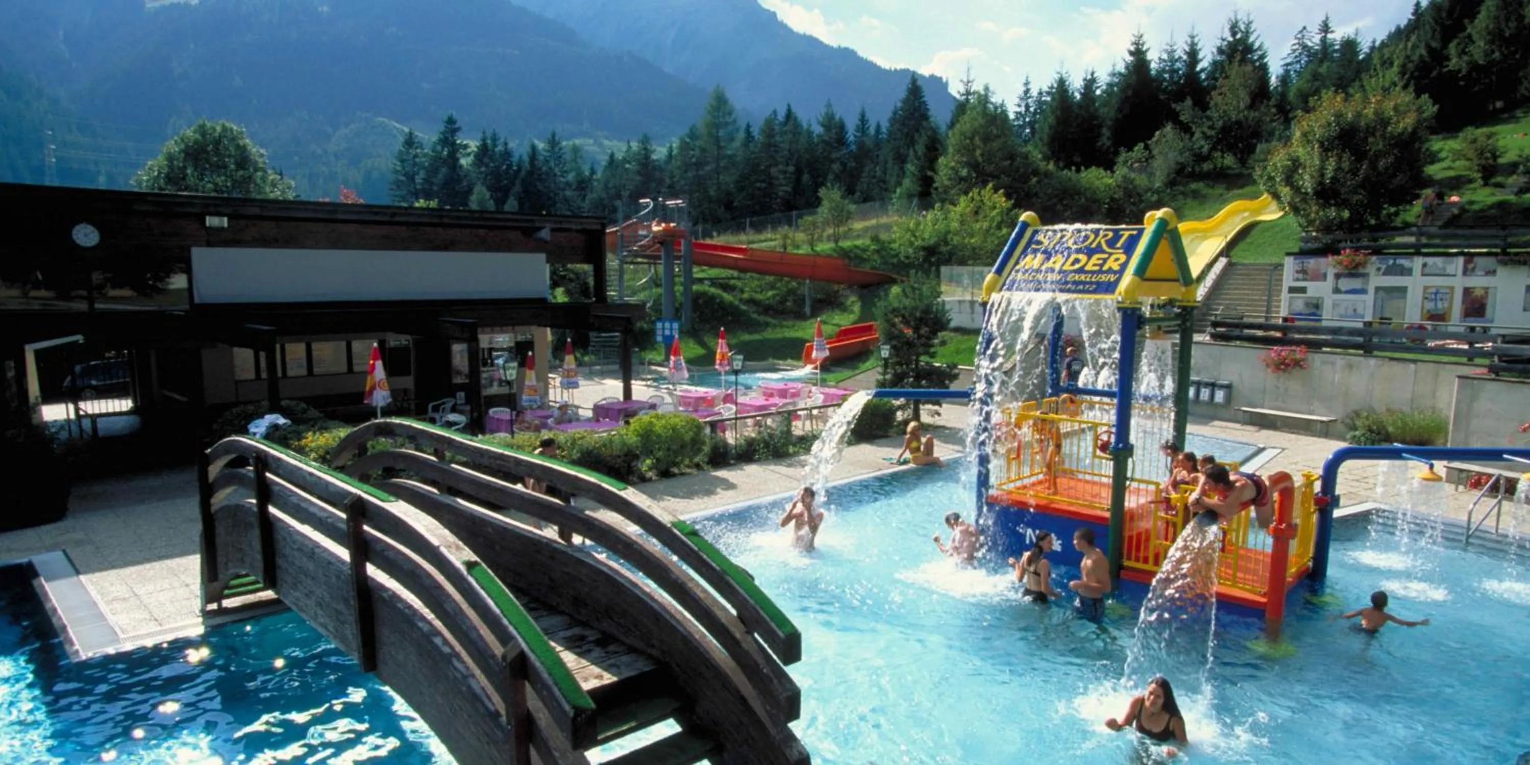 Swimming pool in Alpenstern rooms & suites