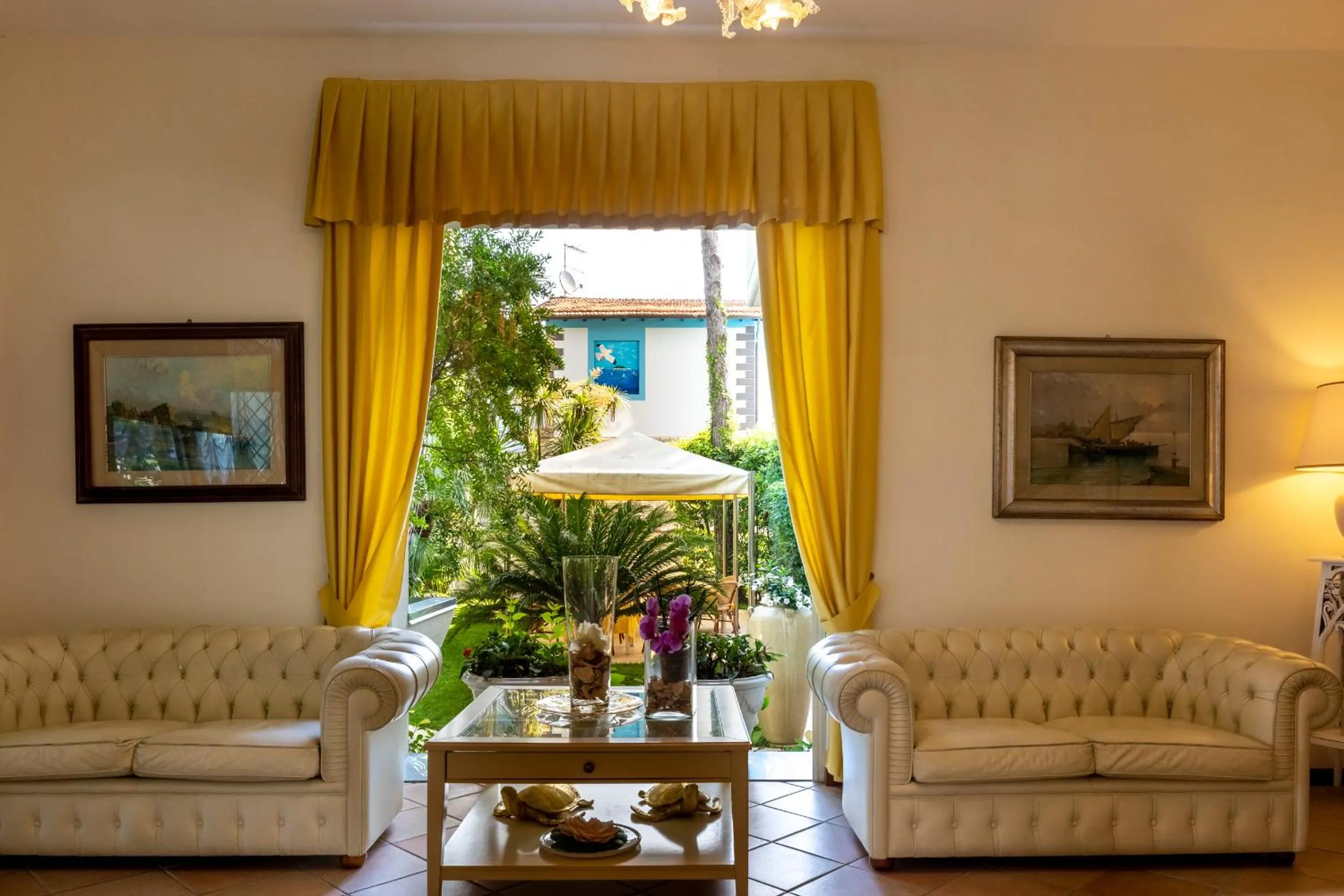 Lobby or reception in Hotel Sylvia