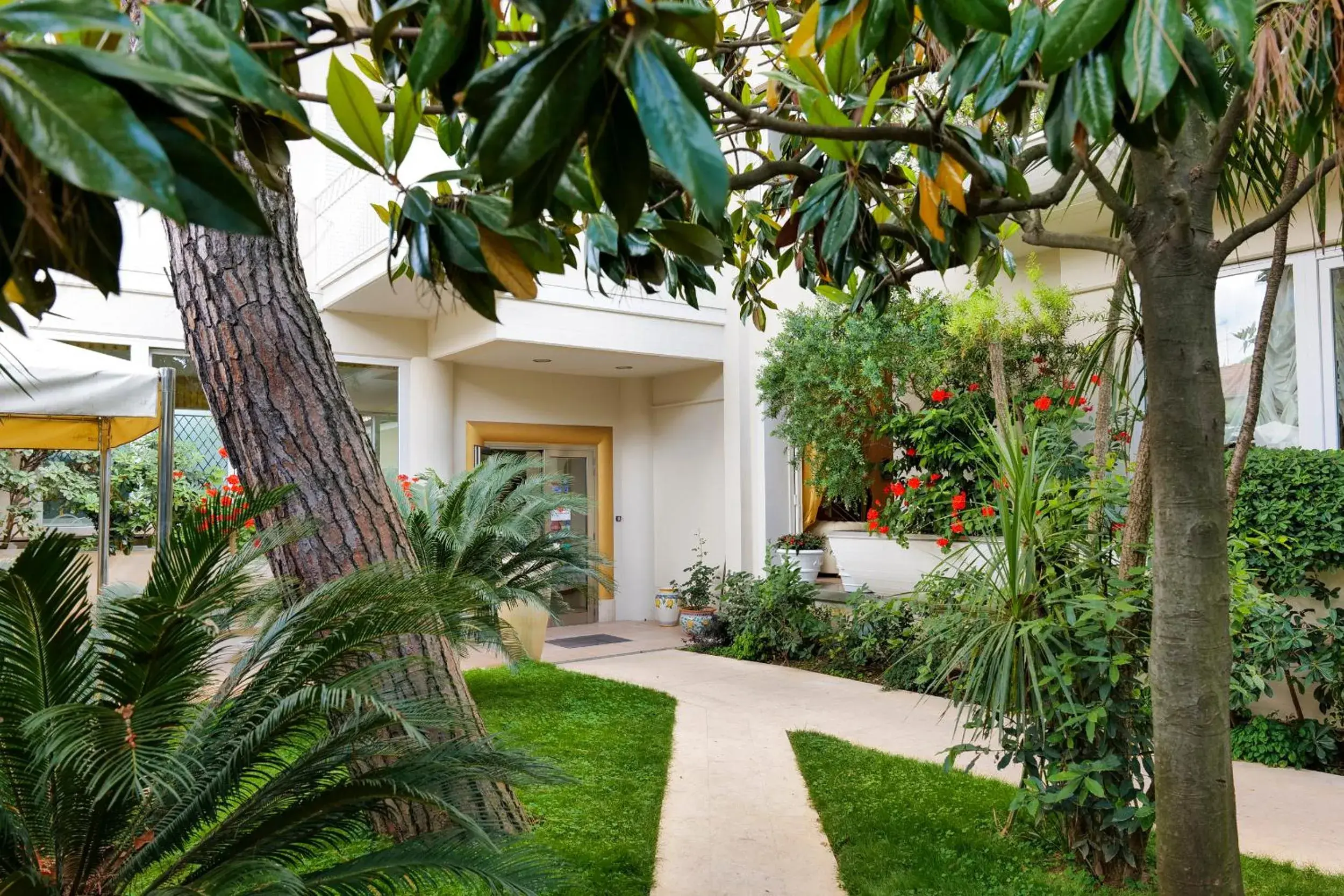 Facade/entrance in Hotel Sylvia Facade/entrance in Hotel Sylvia