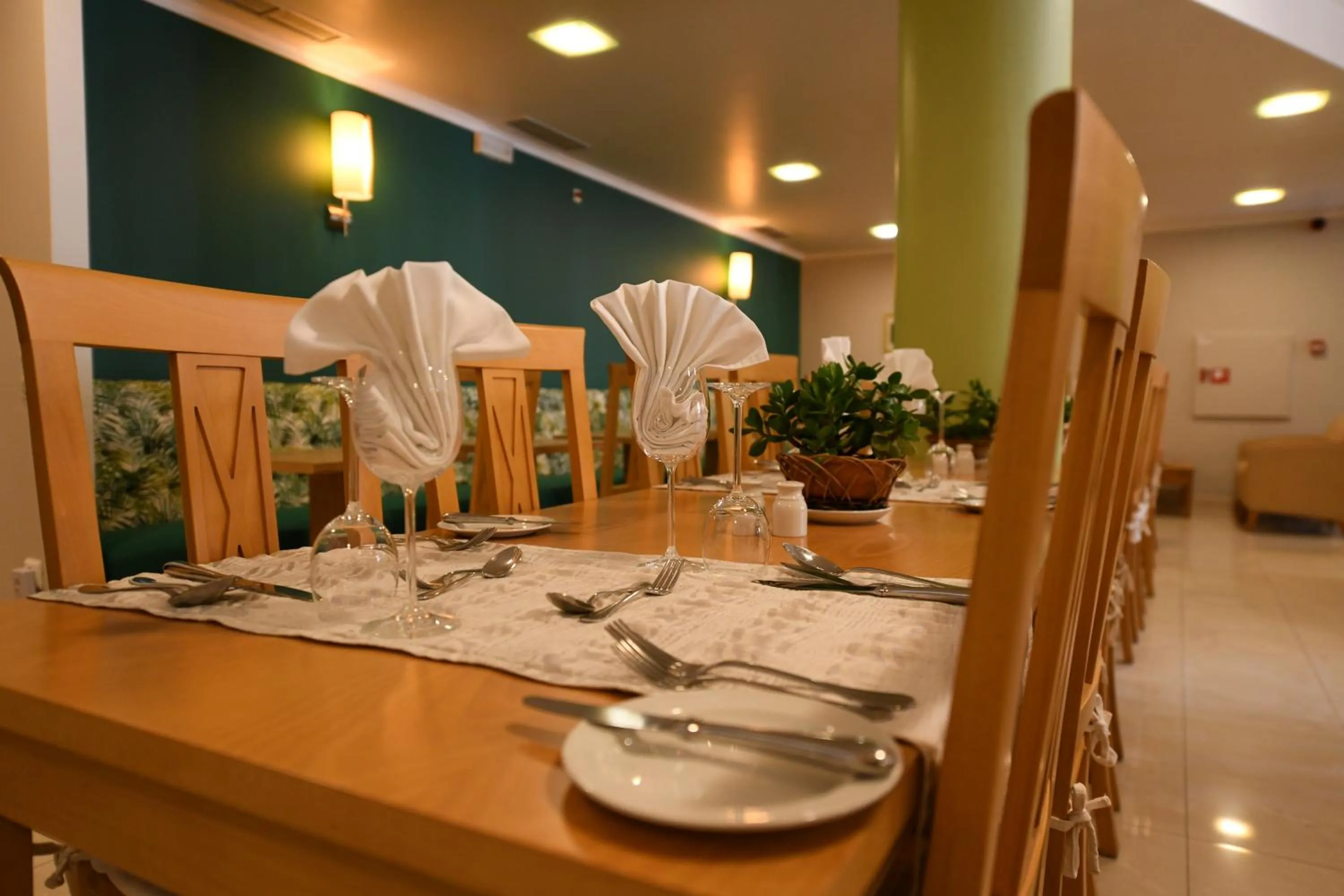 Restaurant/places to eat in Hotel Do Campo