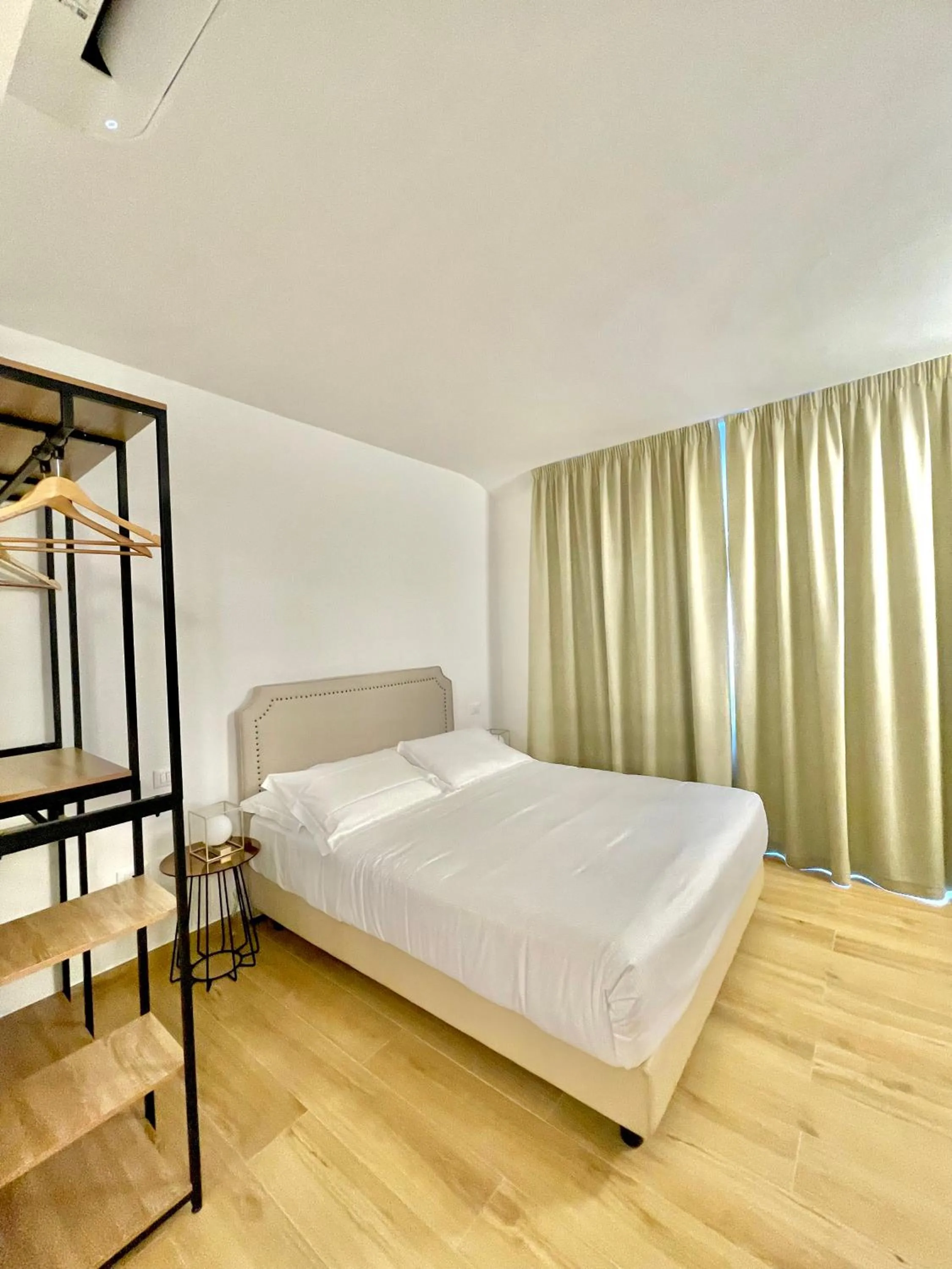 Photo of the whole room, Bed in Hotel Tirreno