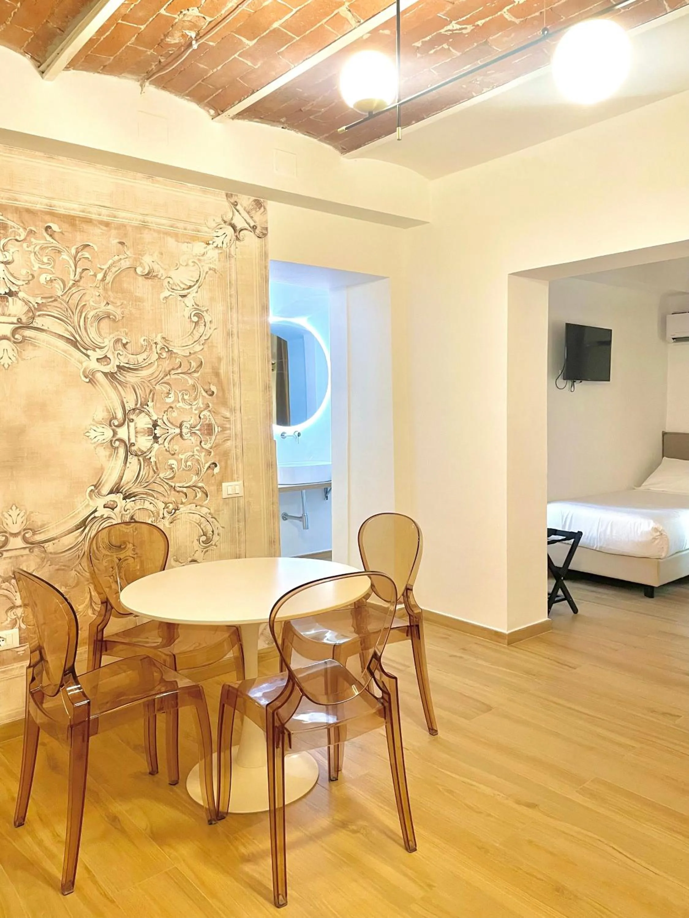 Photo of the whole room, Bed in Hotel Tirreno