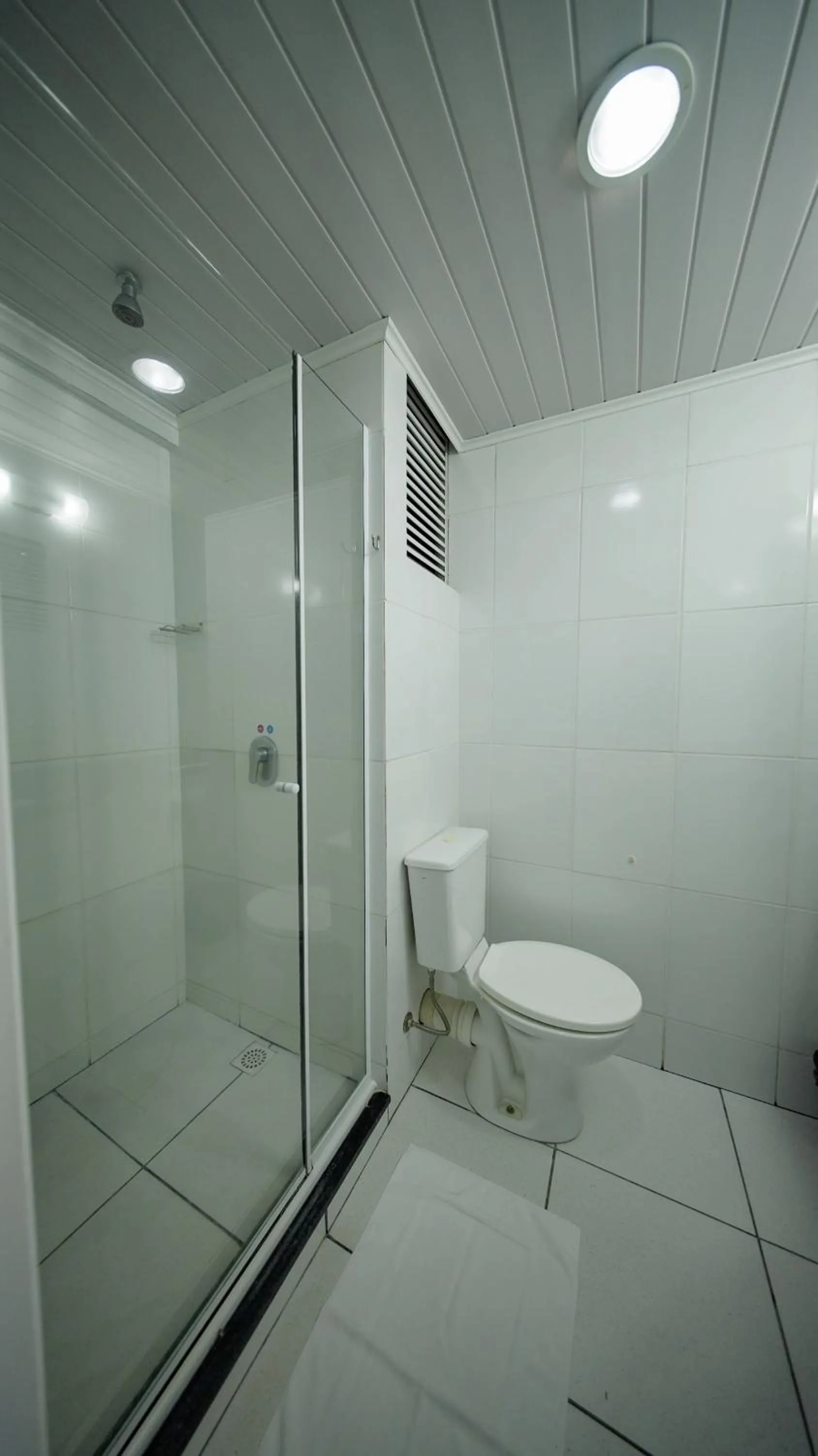 Bathroom in LH Plaza Hotel