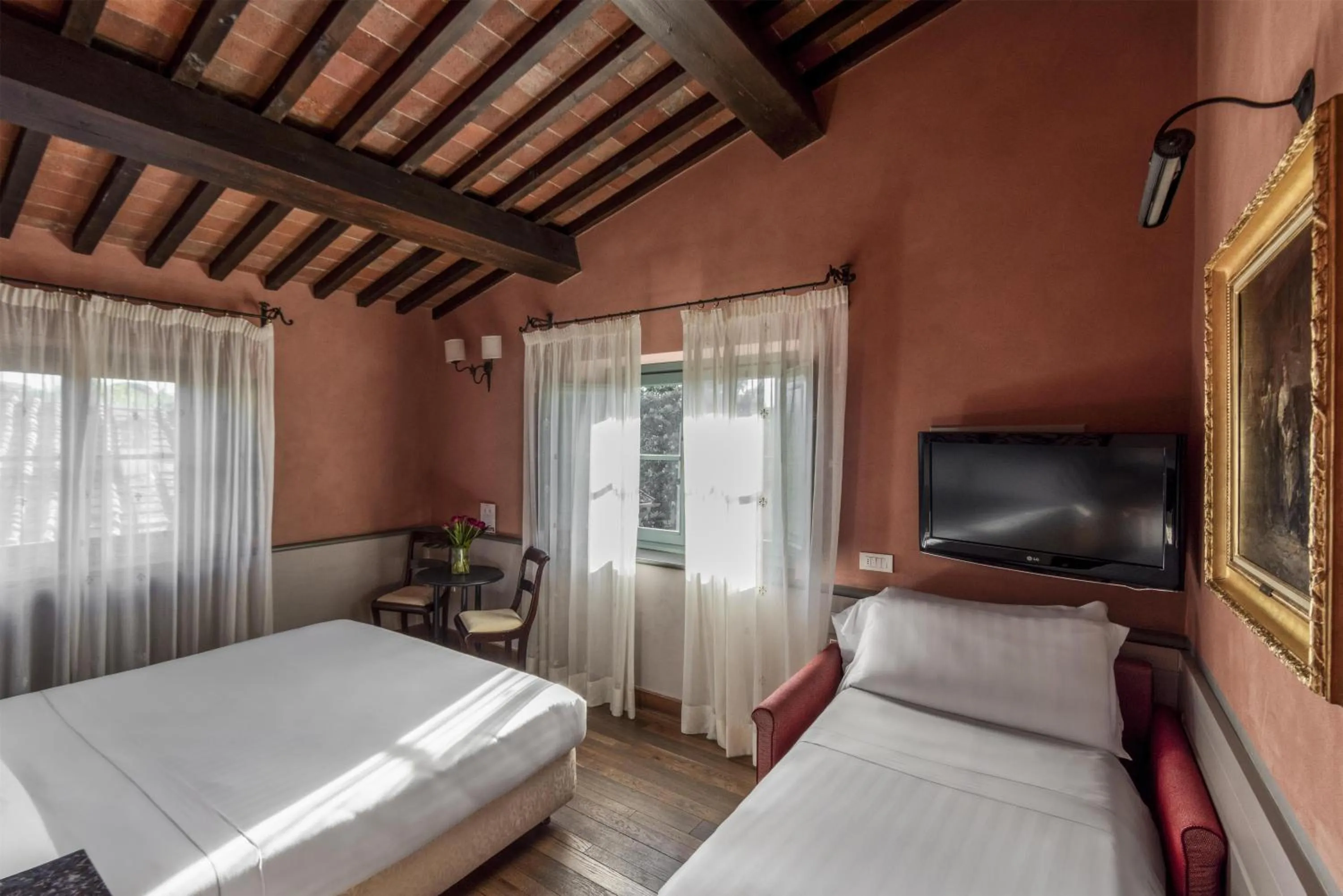 Bedroom, Bed in Hotel Mulino di Firenze - WorldHotels Crafted
