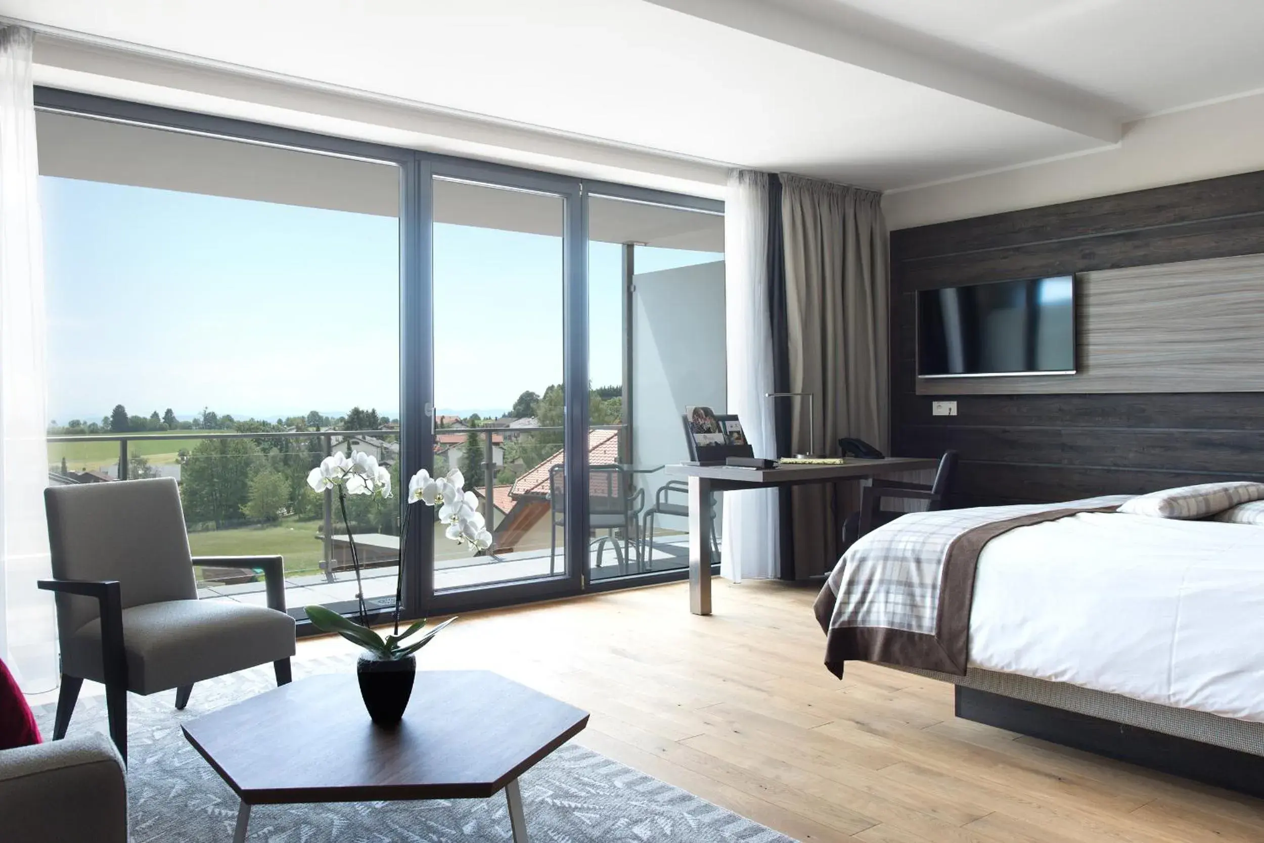 Junior Suite with Balcony and Panorama View in Bio- und Wellnesshotel Alpenblick Junior Suite with Balcony and Panorama View in Bio- und Wellnesshotel Alpenblick