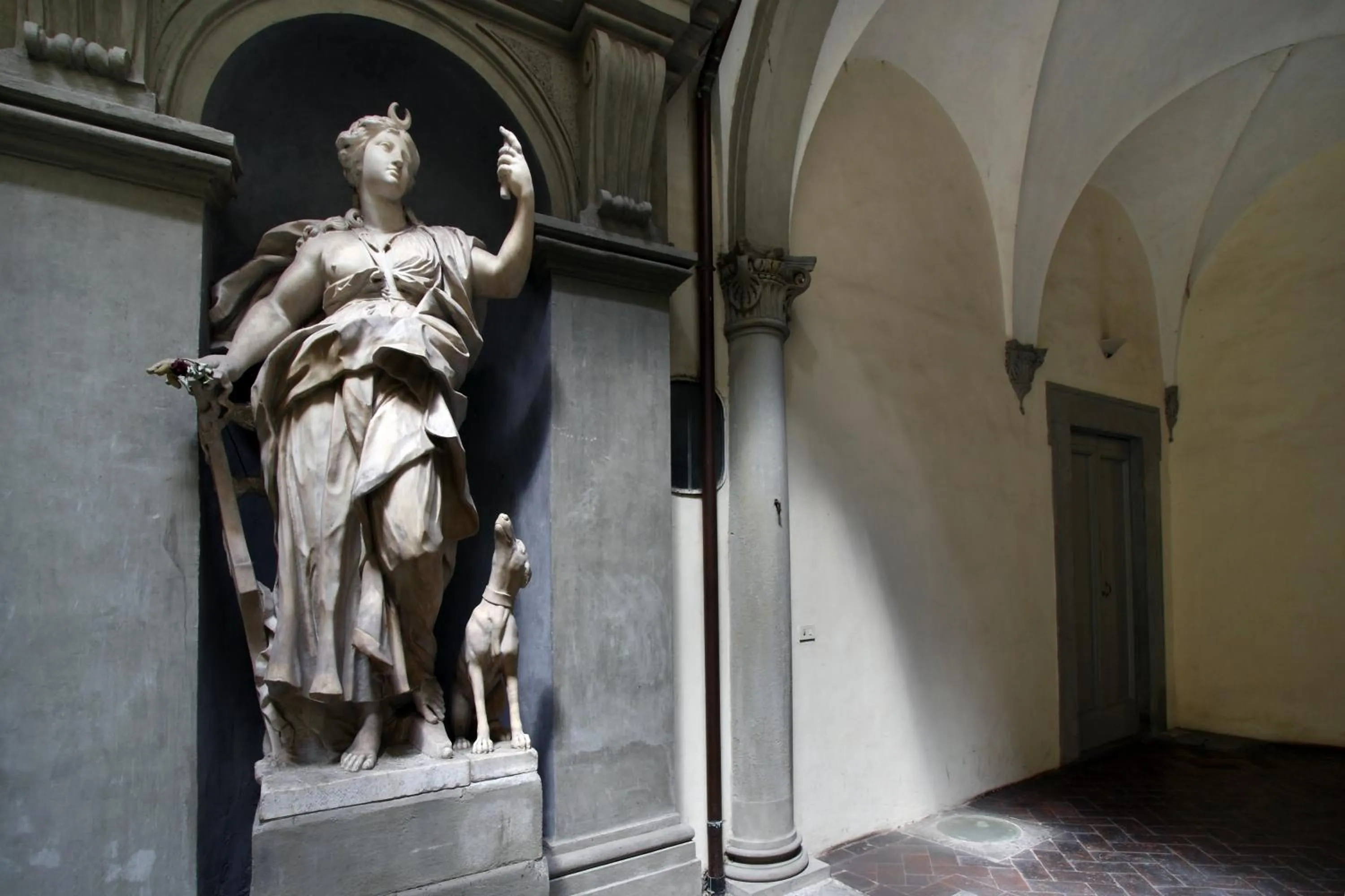 Facade/entrance in Palazzo Tolomei - Residenza D'Epoca
