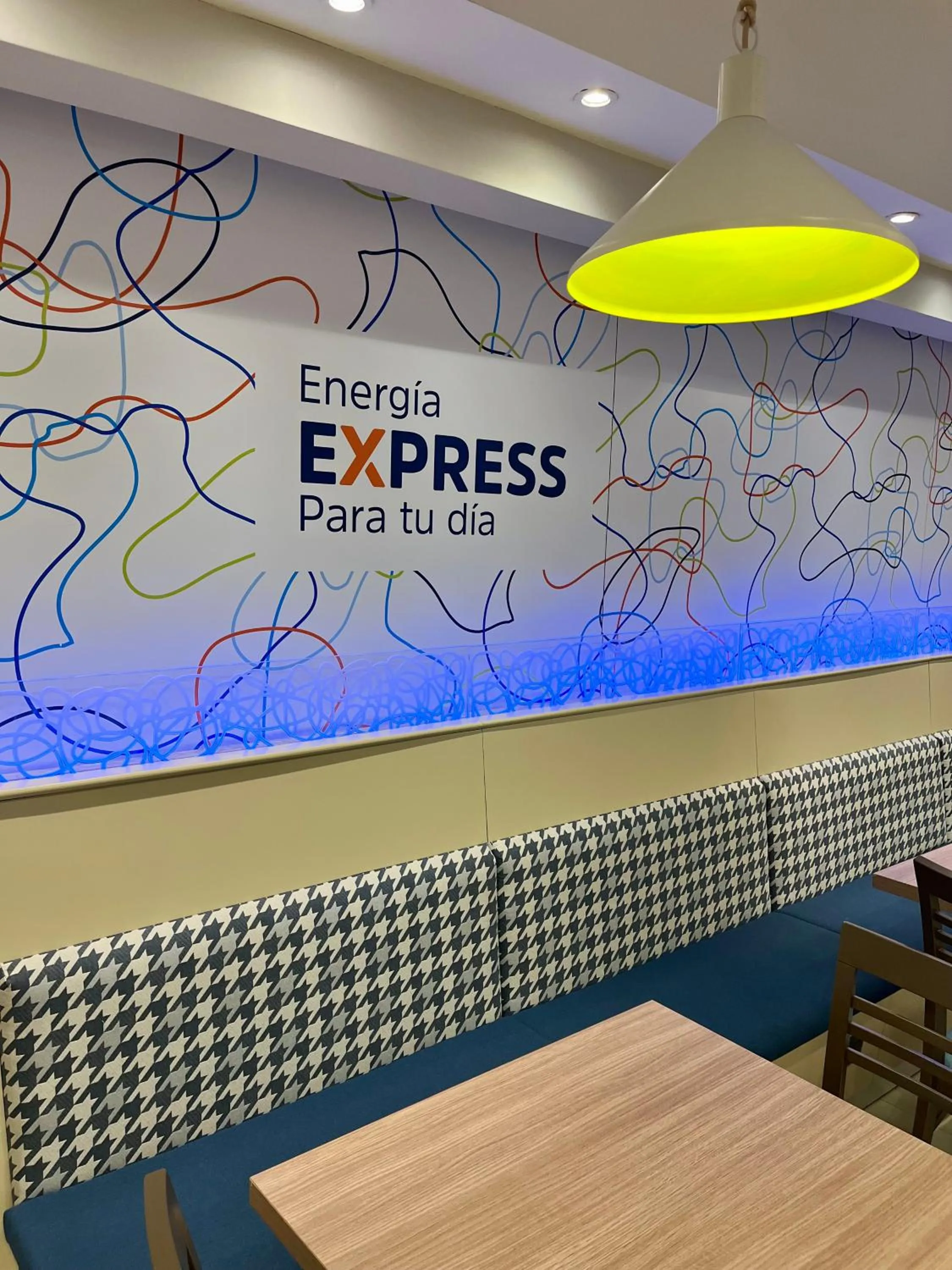 Breakfast in Holiday Inn Express Rosario by IHG