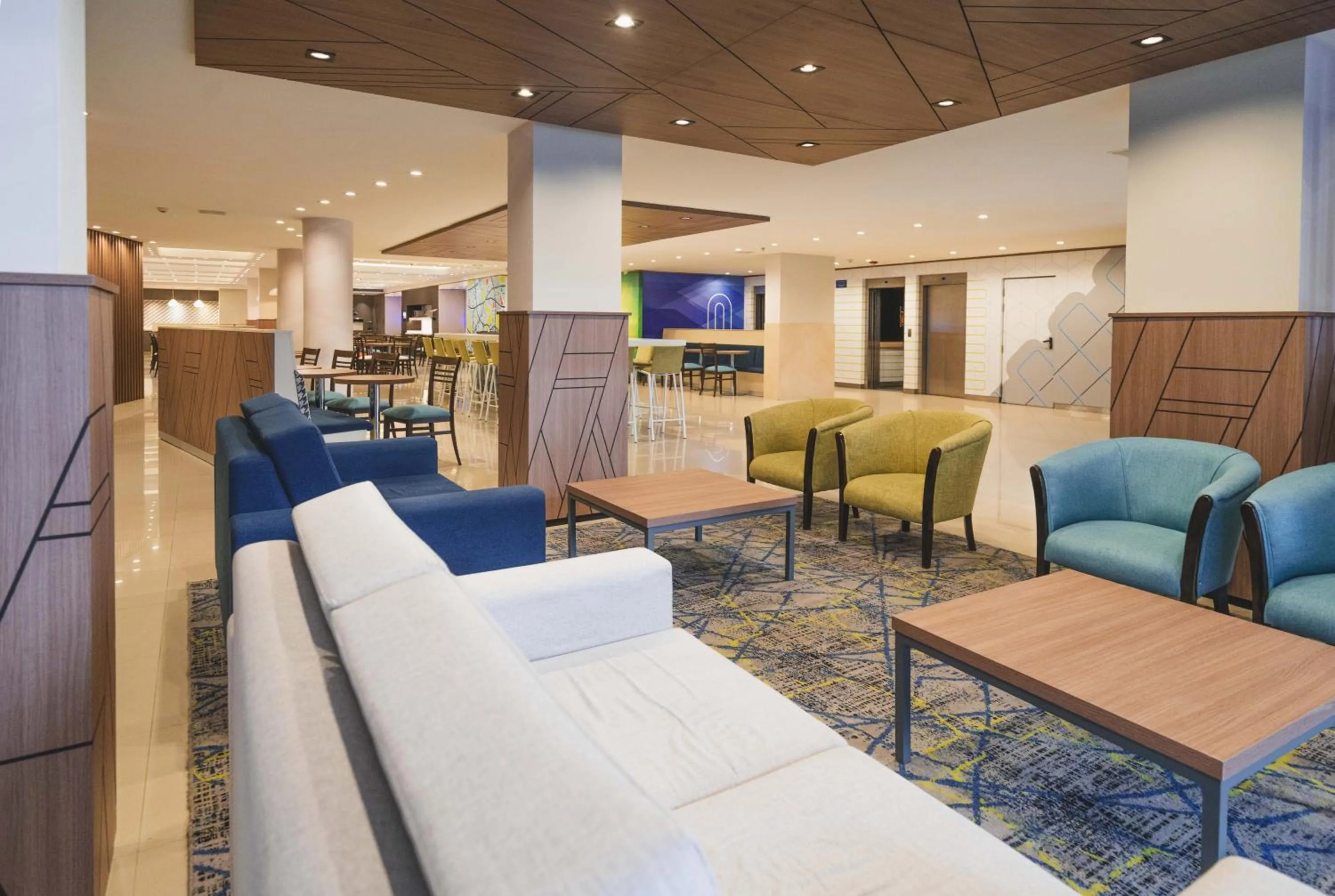 Lobby or reception in Holiday Inn Express Rosario by IHG