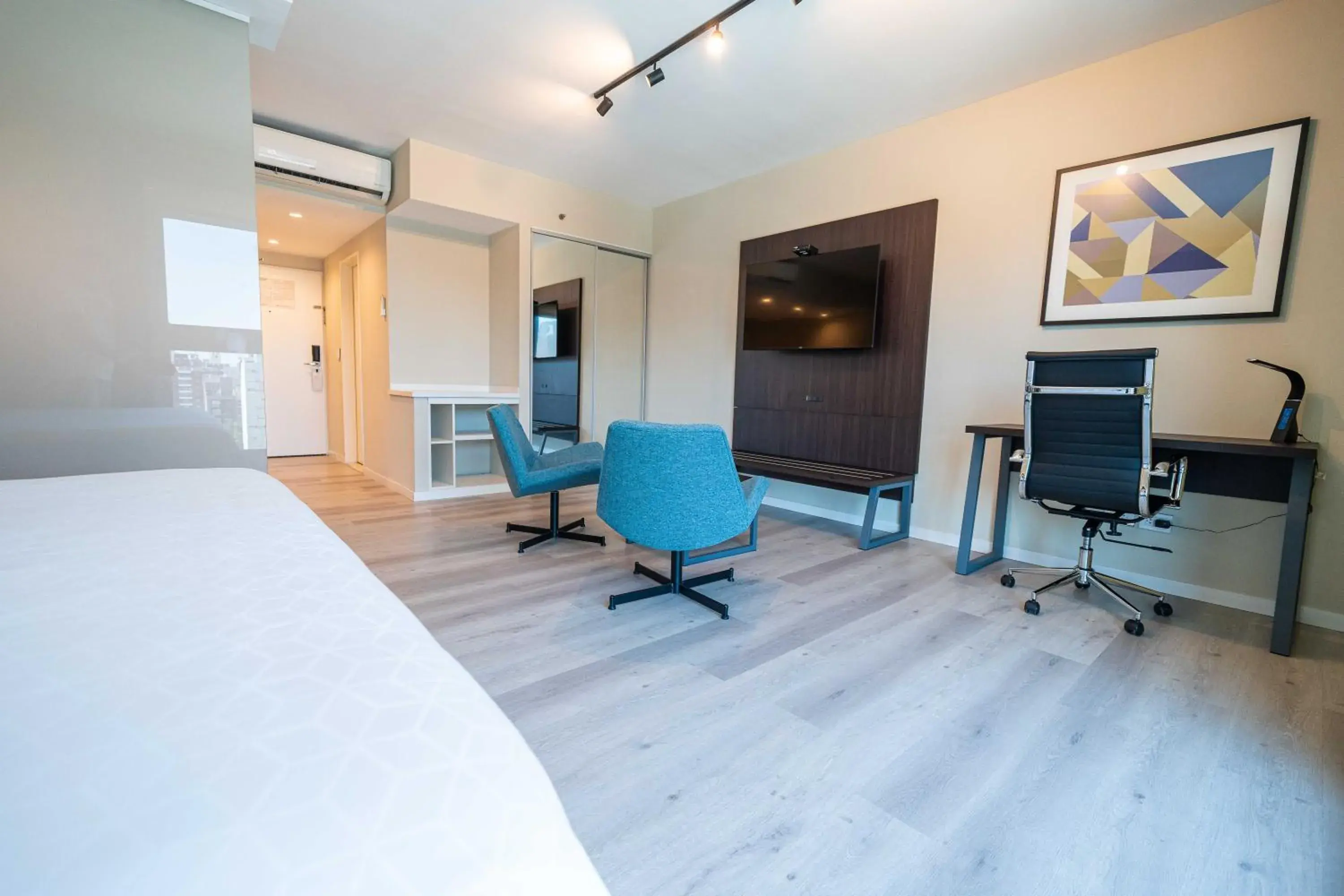 furniture, Bed in Holiday Inn Express Rosario by IHG furniture, Bed in Holiday Inn Express Rosario by IHG