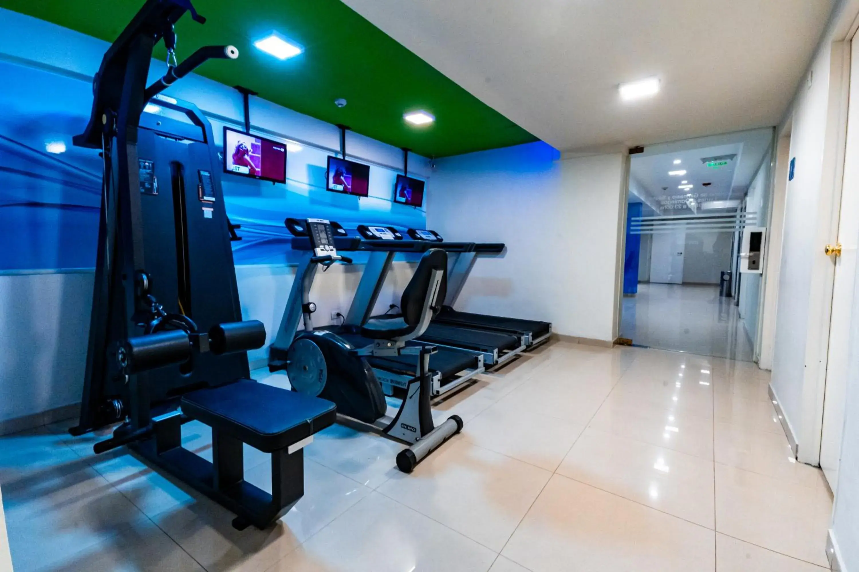 Fitness centre/facilities in Holiday Inn Express Rosario by IHG Fitness centre/facilities in Holiday Inn Express Rosario by IHG
