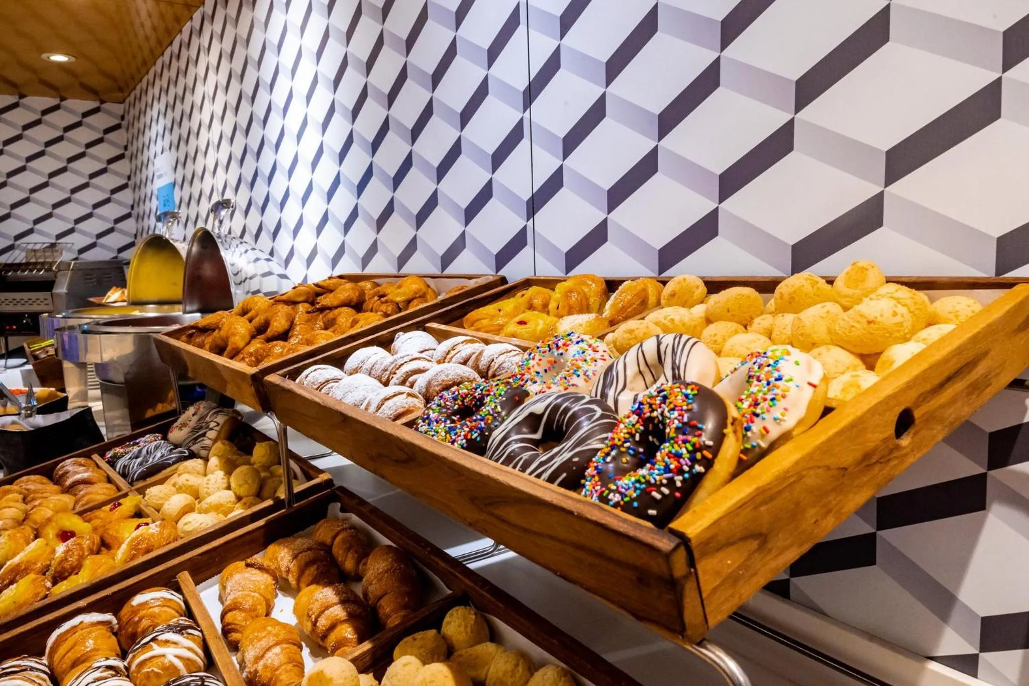 Breakfast in Holiday Inn Express Rosario by IHG