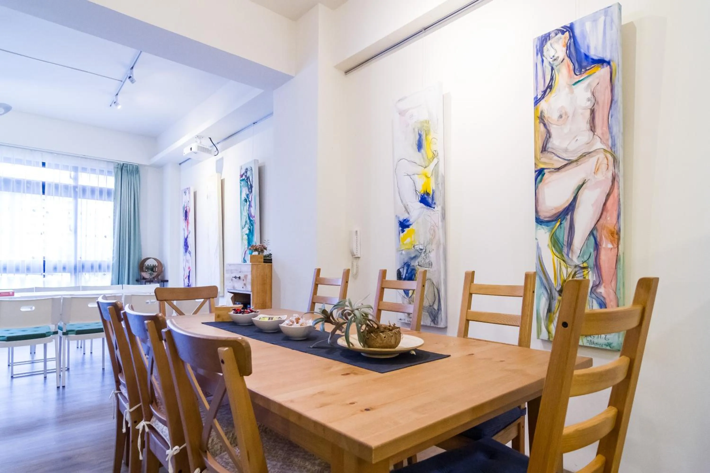 Communal lounge/ TV room in Wendy's home Toucheng Mansion B