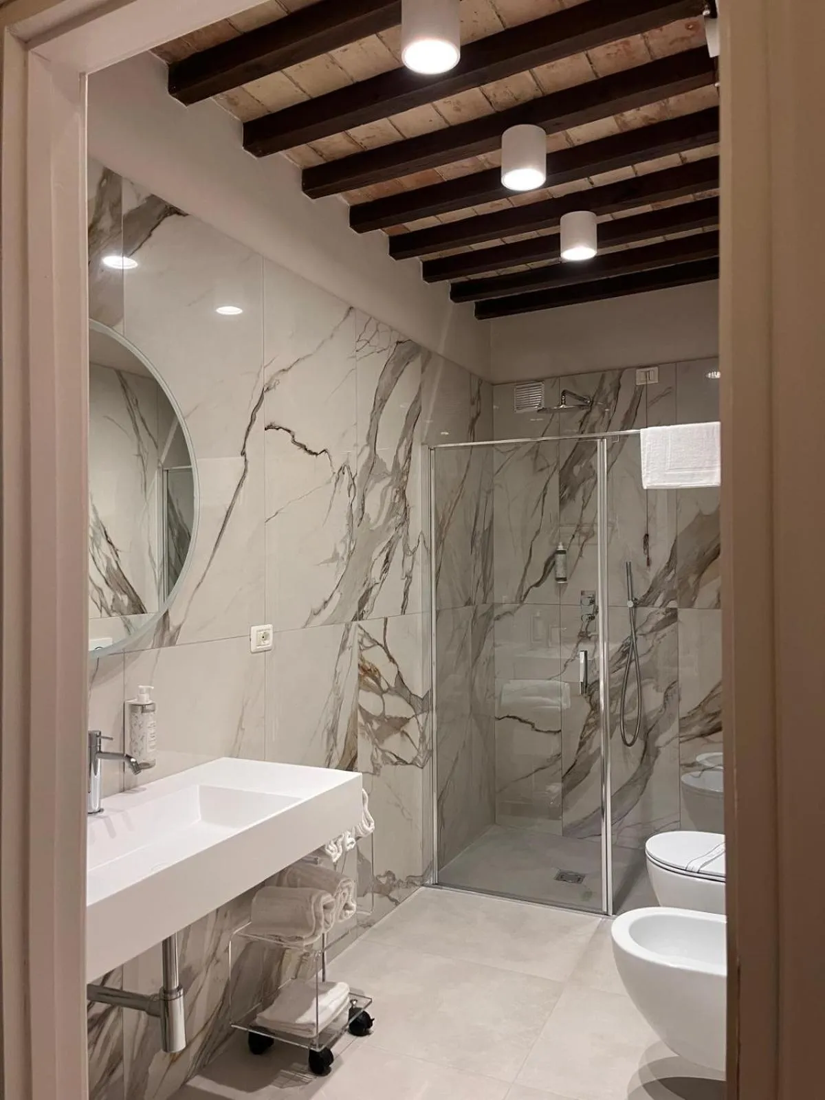 Shower in Hotel Villa Cheli