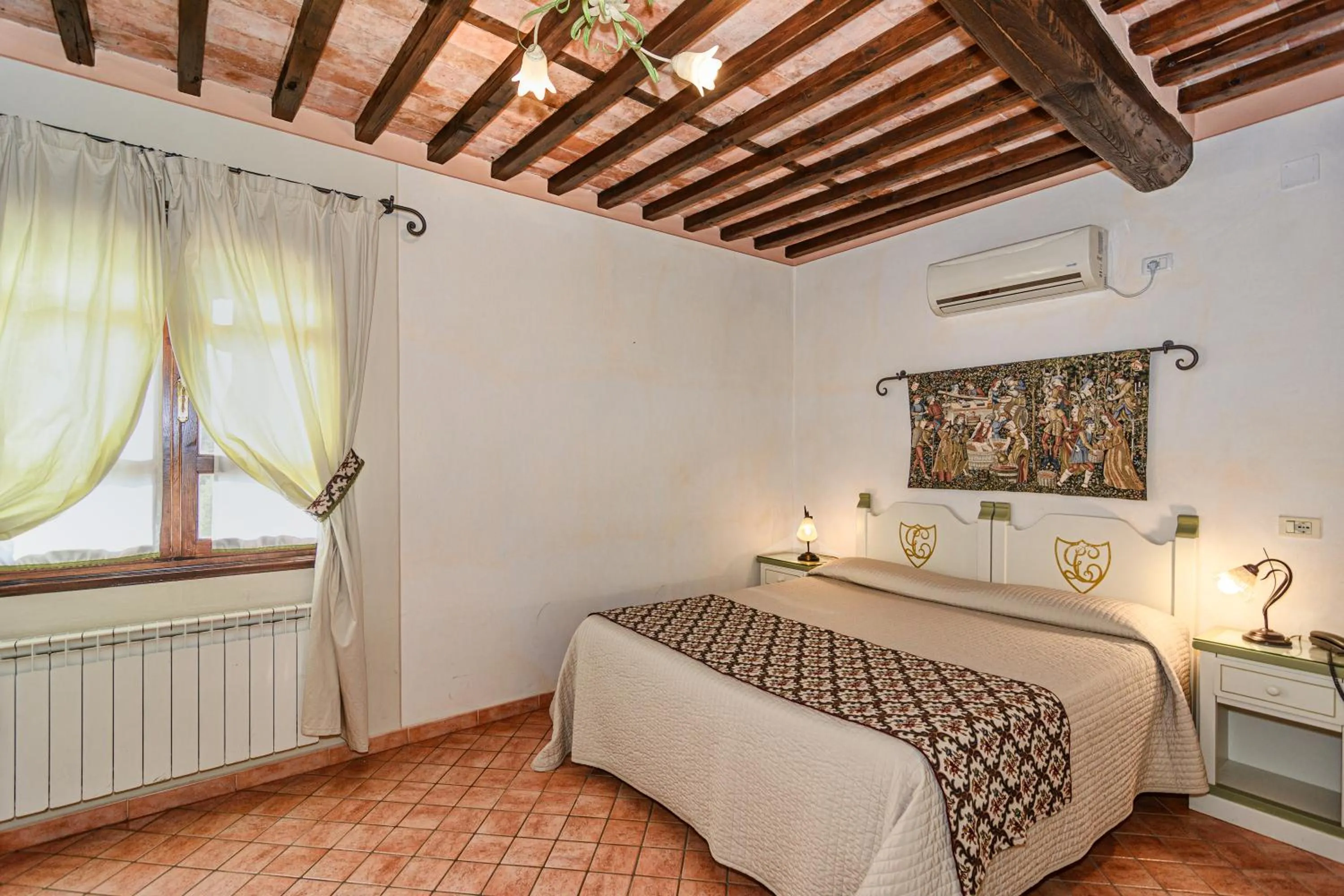 Photo of the whole room, Bed in Hotel Villa Cheli