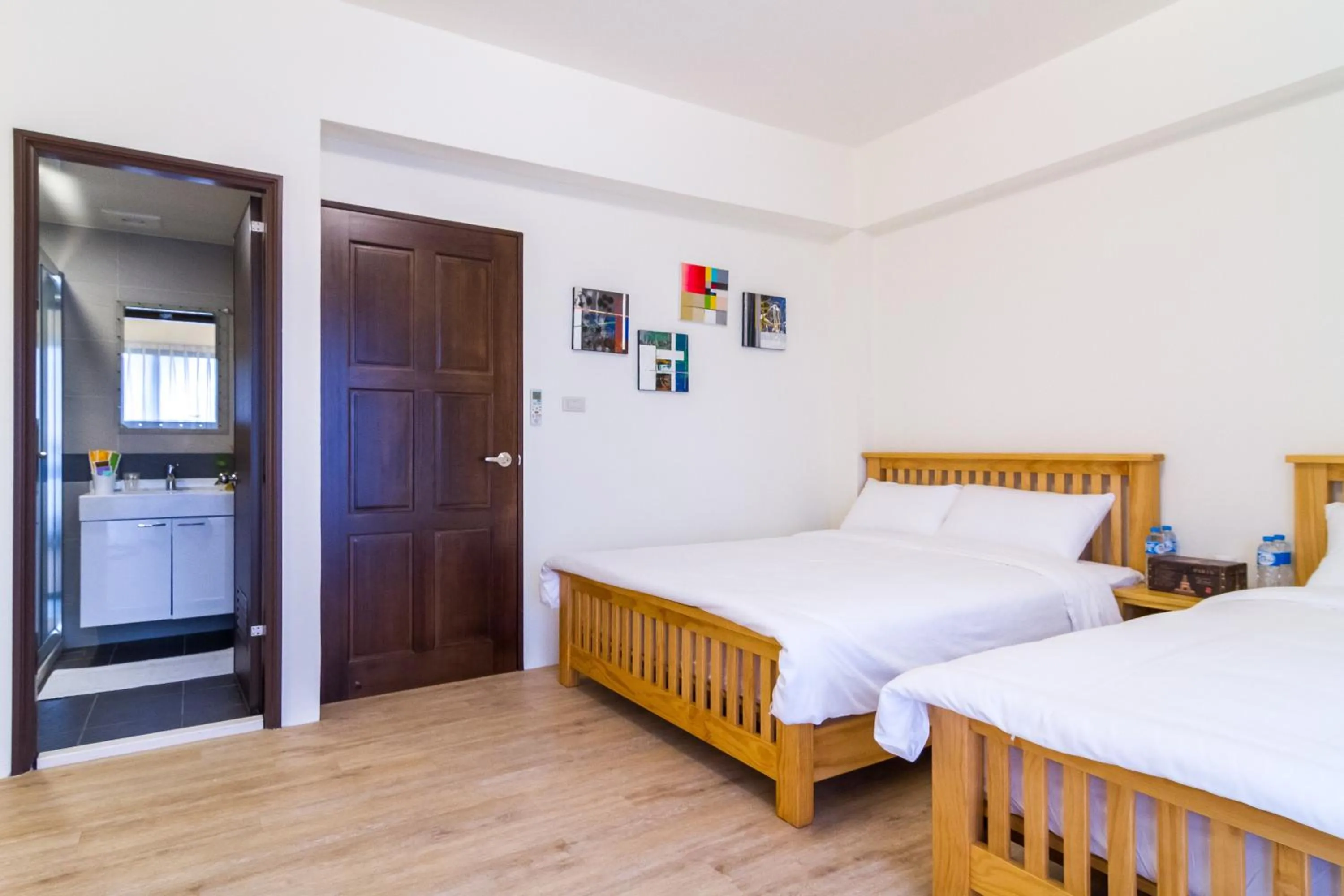 Bathroom, Bed in Wendy's home Toucheng Mansion A