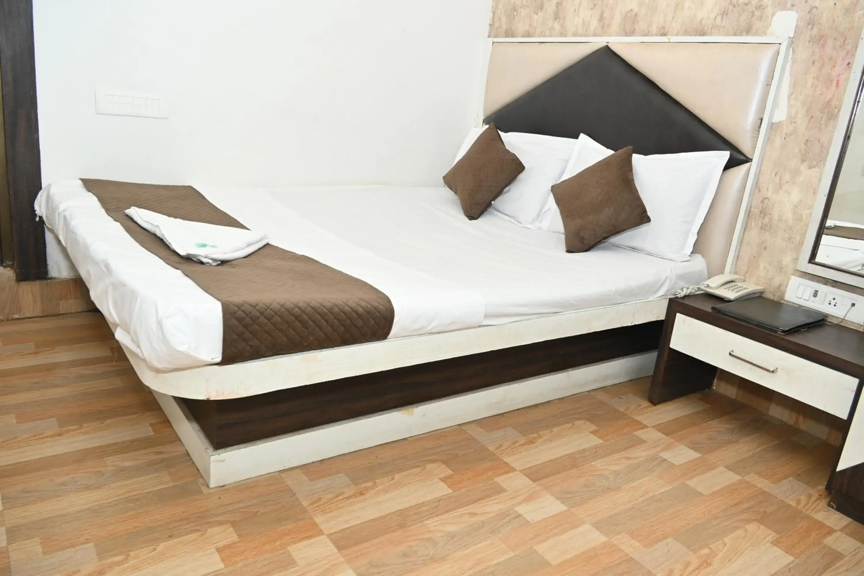 Bedroom, Bed in Maurya Royal Bedroom, Bed in Maurya Royal