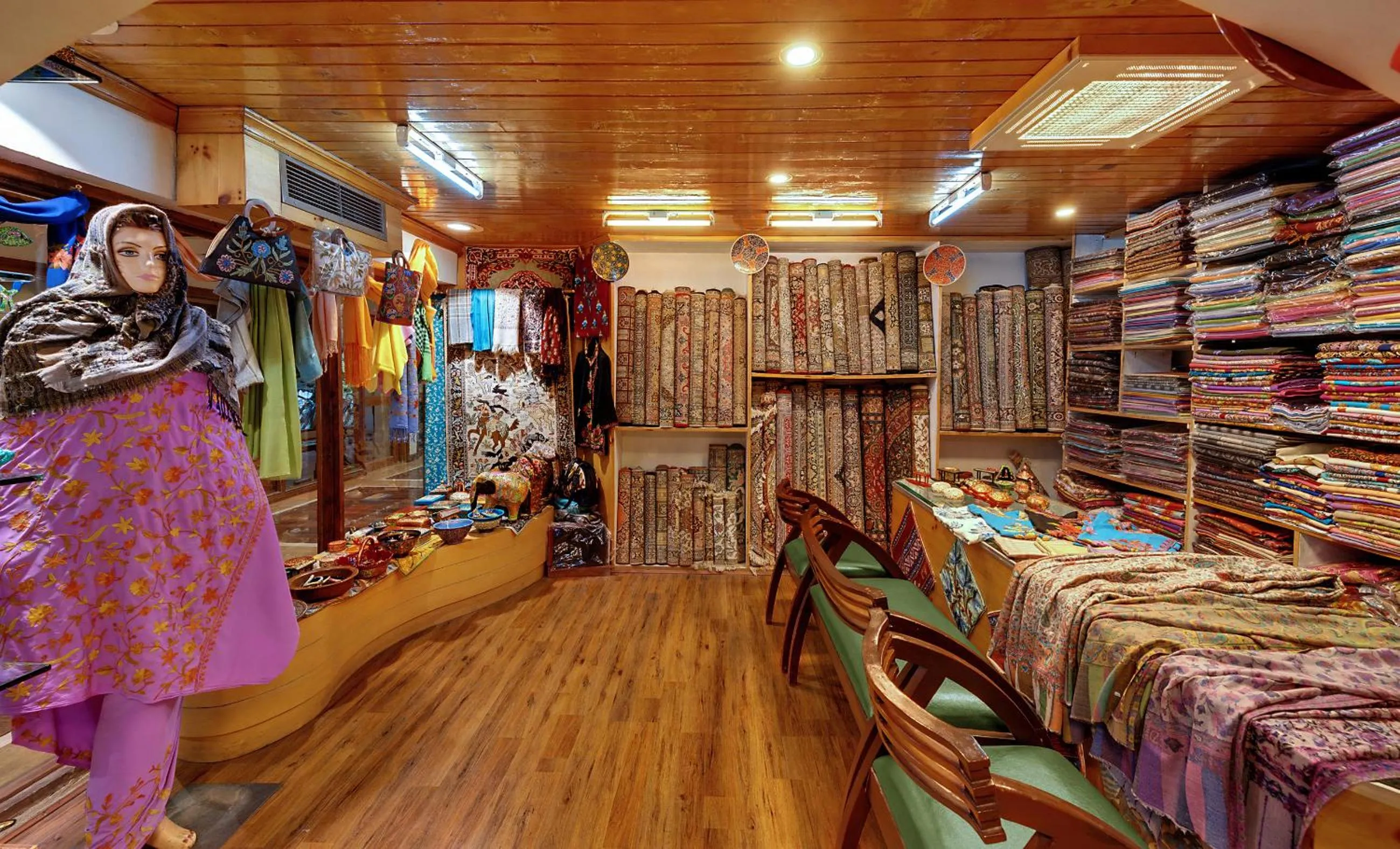 On-site shops in Welcomhotel by ITC Hotels, Pine N Peak, Pahalgam